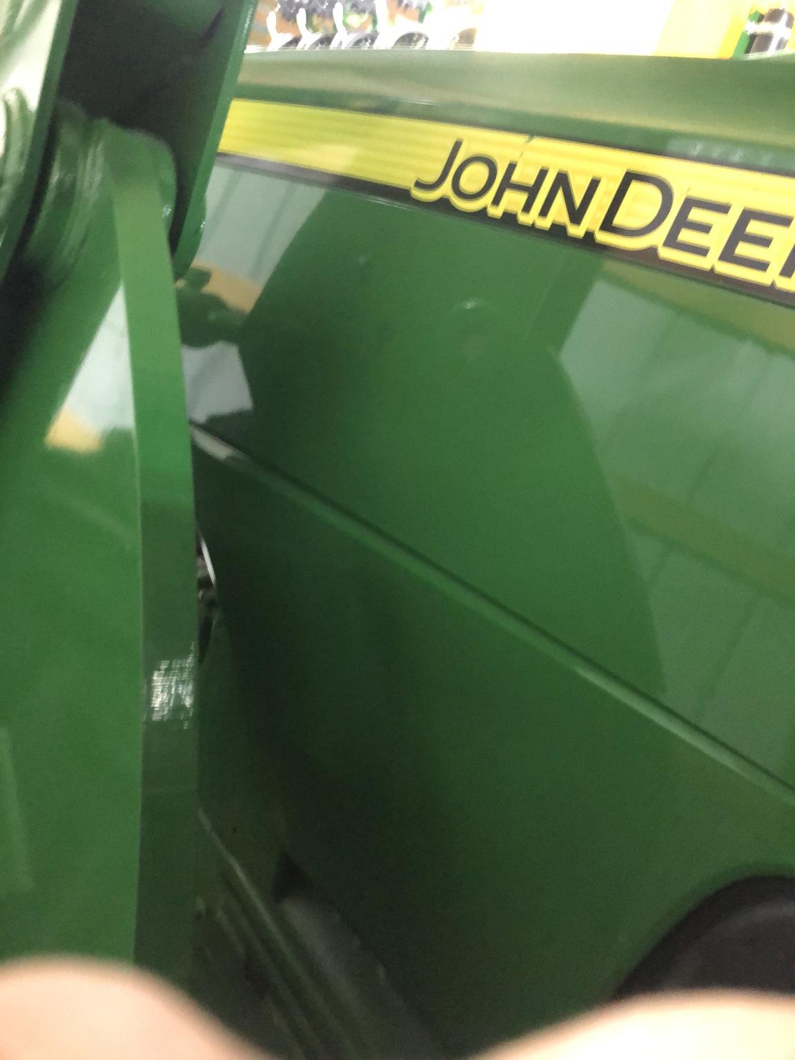 2016 John Deere 8320R Image