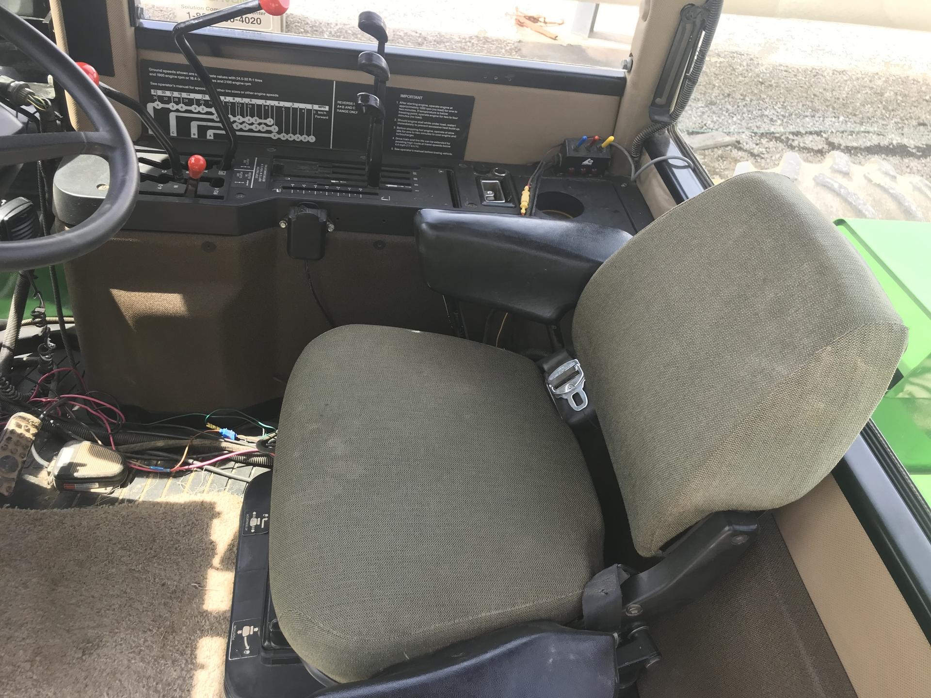 1992 John Deere 8960 Image