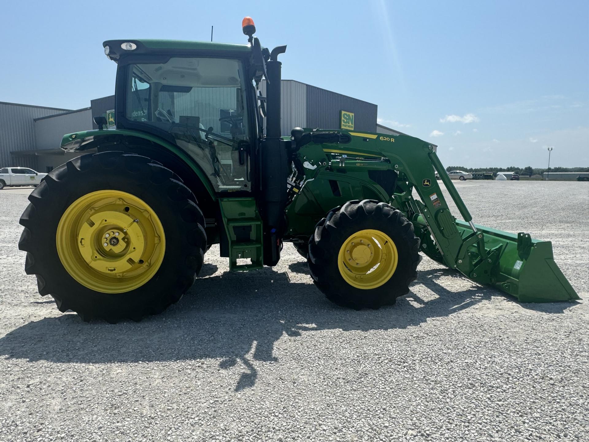 2023 John Deere 6R 120 Image
