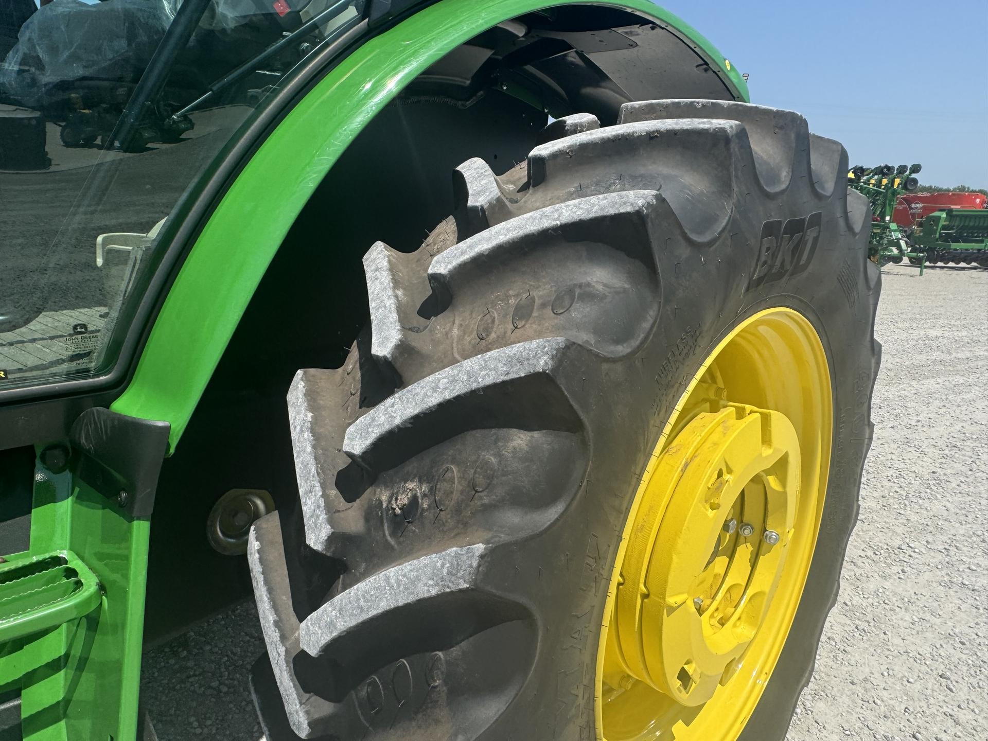2023 John Deere 6R 120 Image