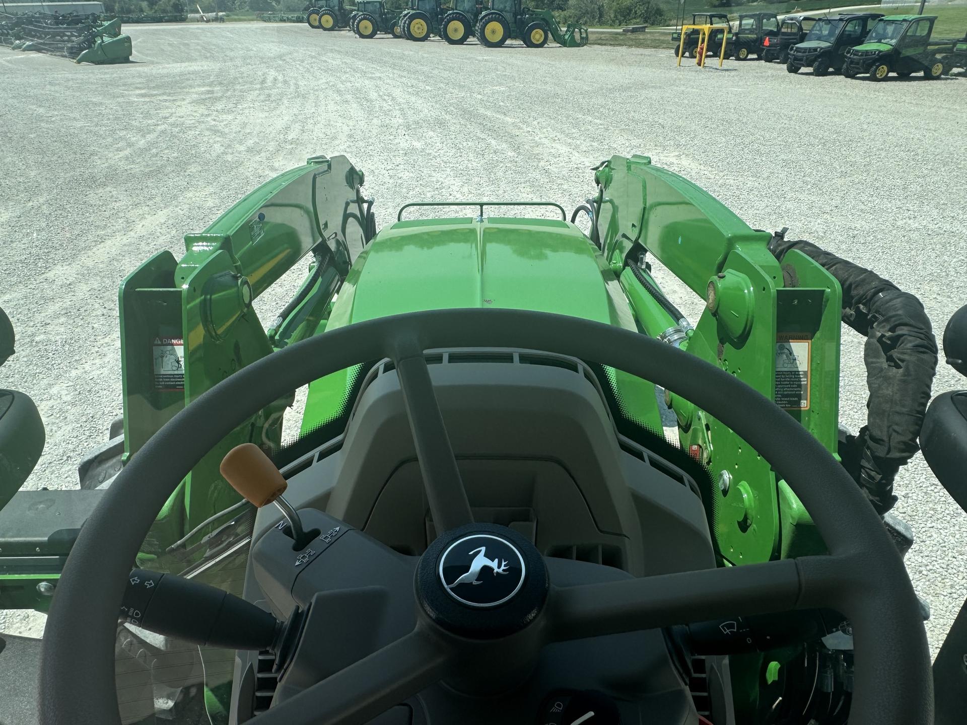 2023 John Deere 6R 120 Image