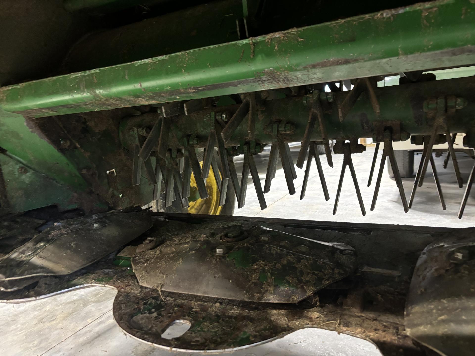 2022 John Deere S350 Image