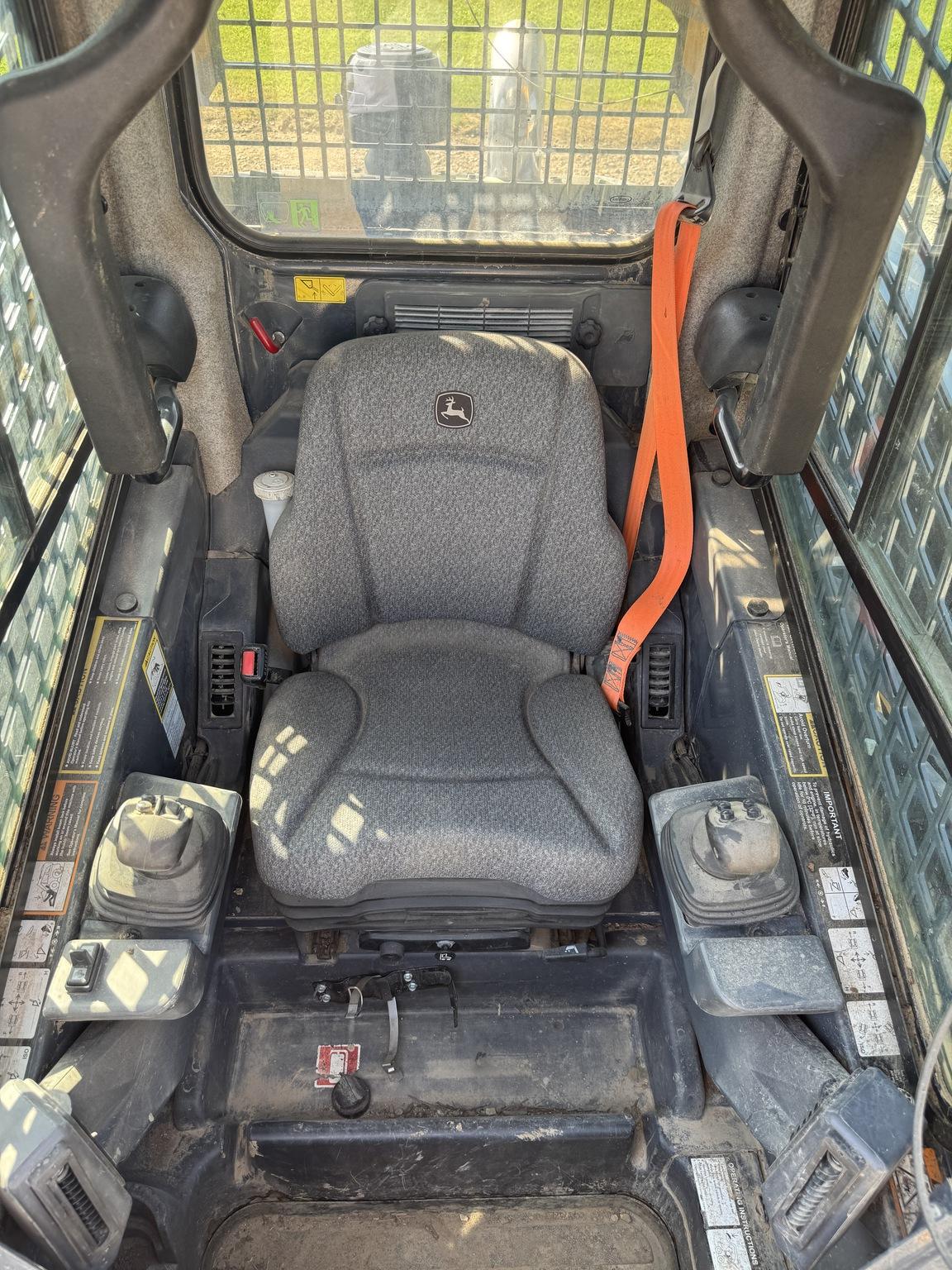 2022 John Deere 333G Image