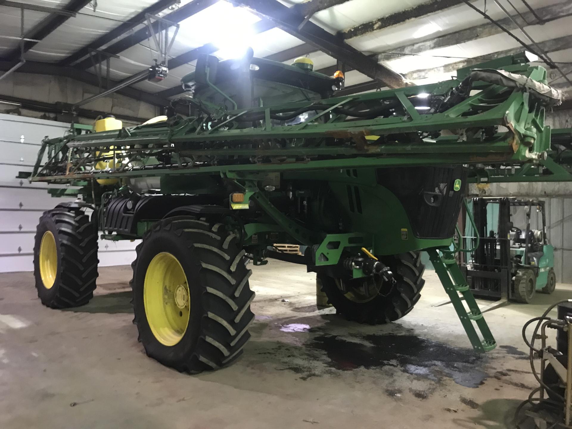 2017 John Deere R4038 Image