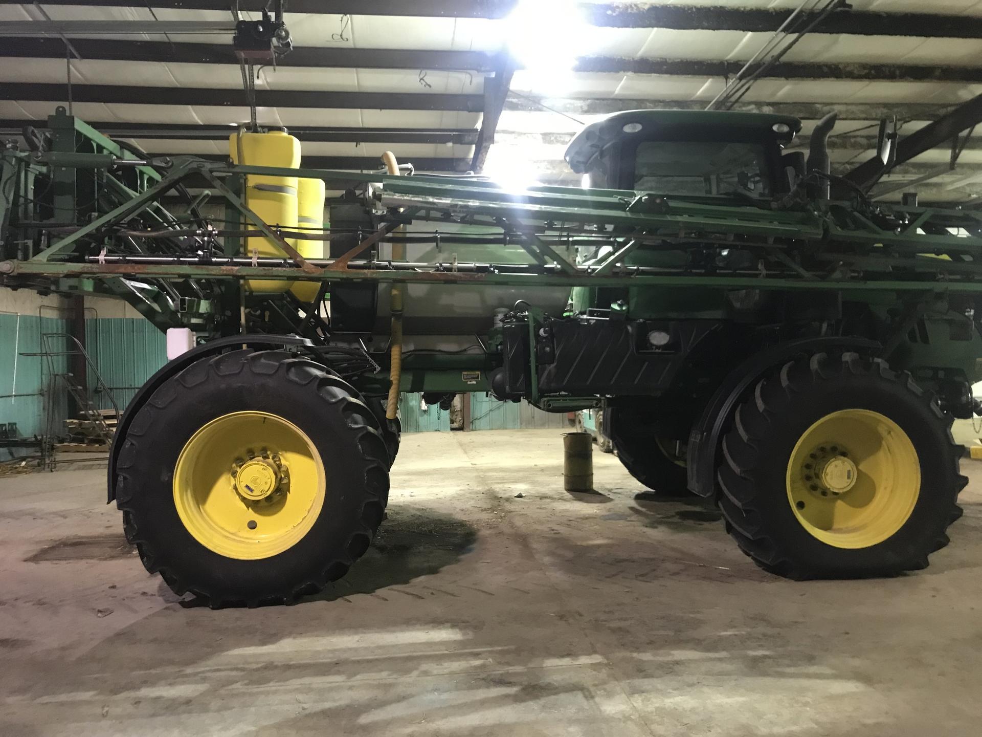 2017 John Deere R4038 Image
