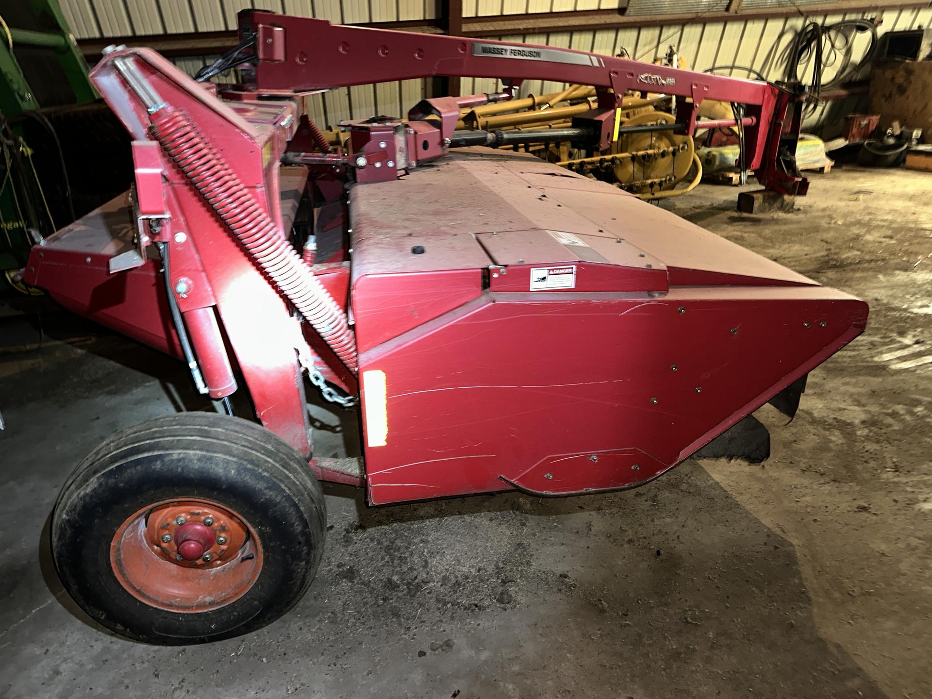 2012 Massey Ferguson 1372 Image