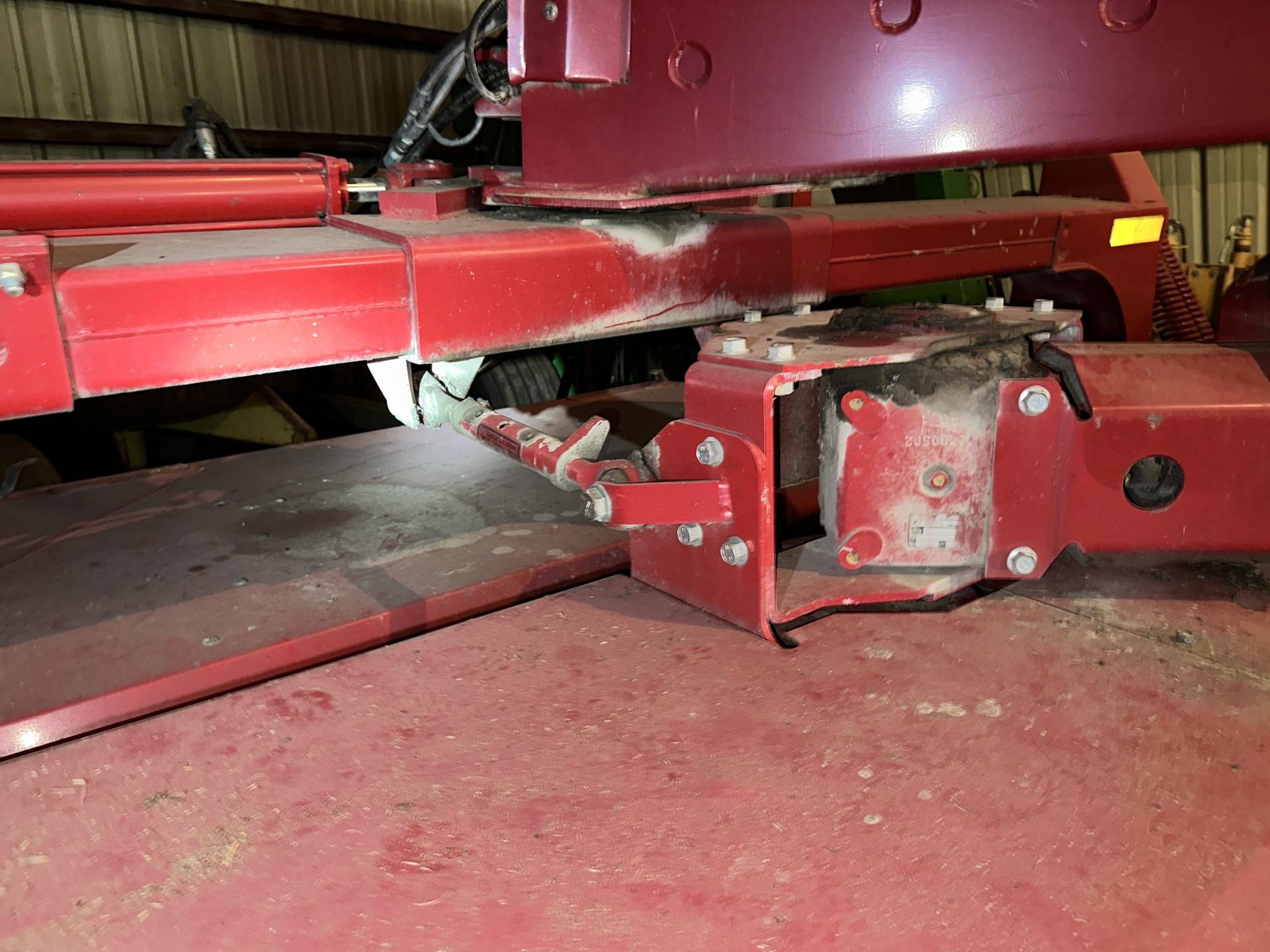 2012 Massey Ferguson 1372 Image