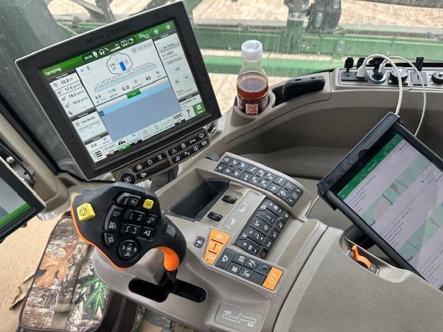 2023 John Deere 410R Image