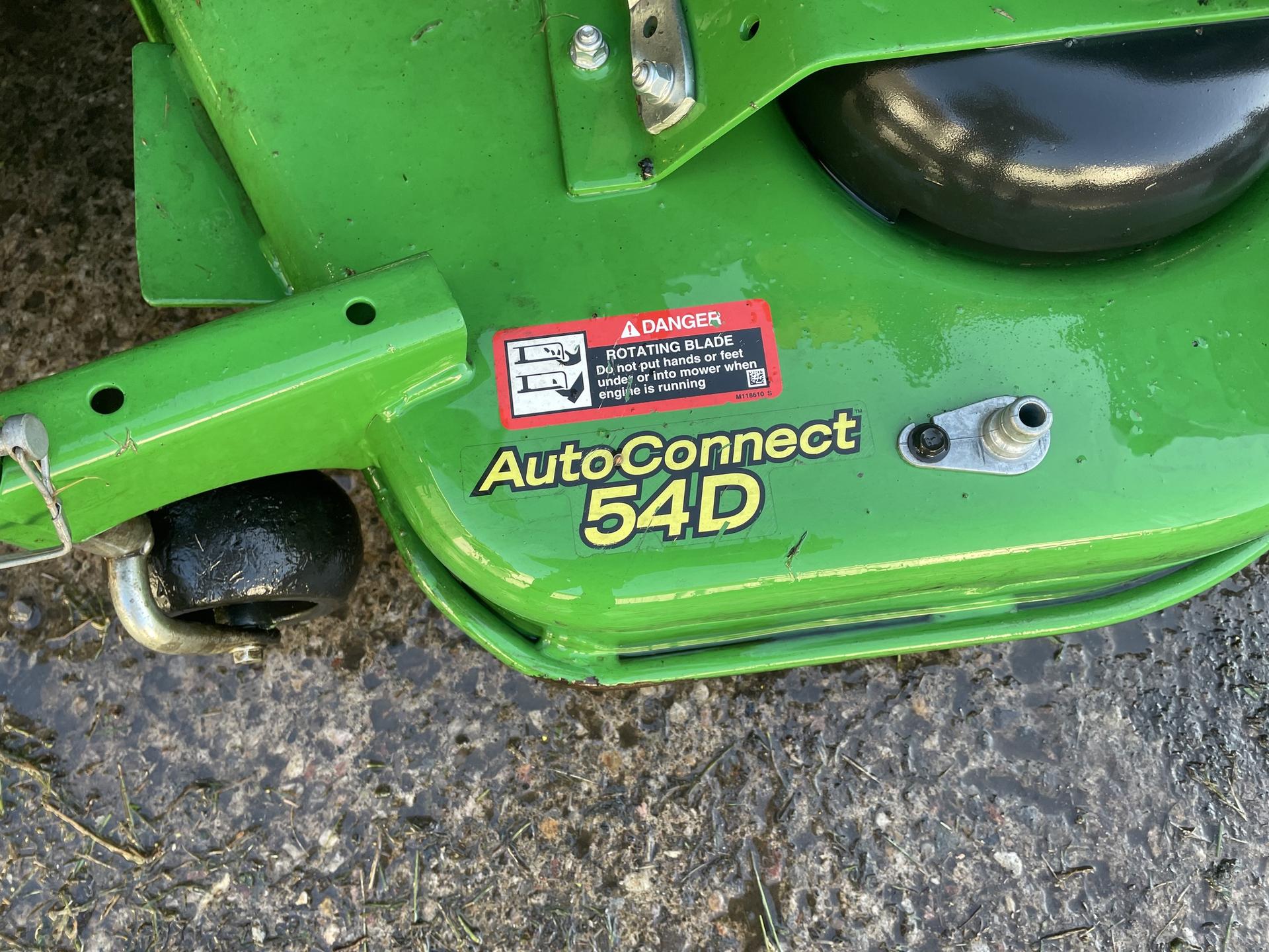 2022 John Deere 2025R Image