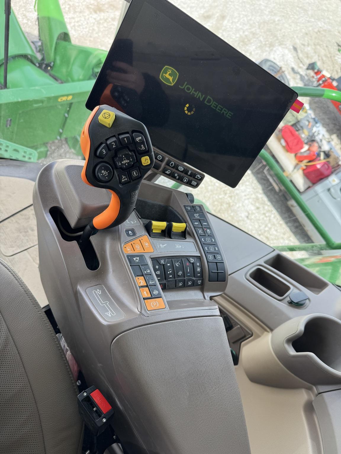 2024 John Deere S780 Image