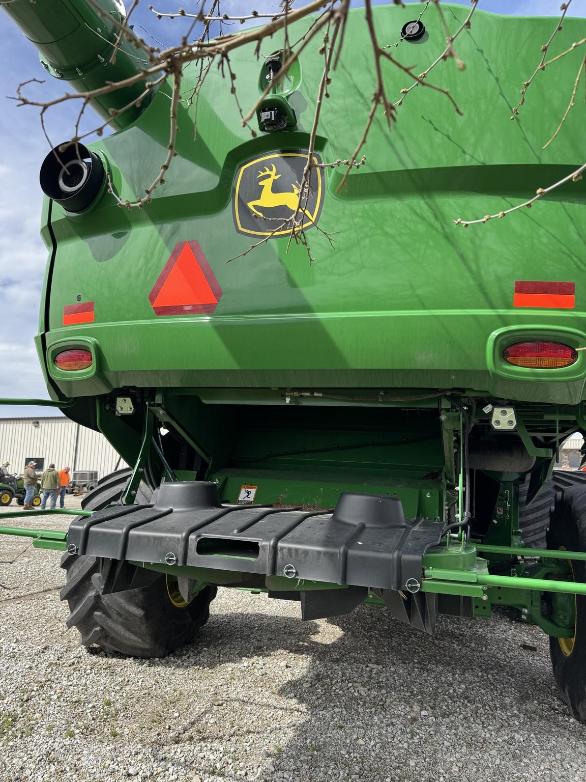 2024 John Deere S780 Image