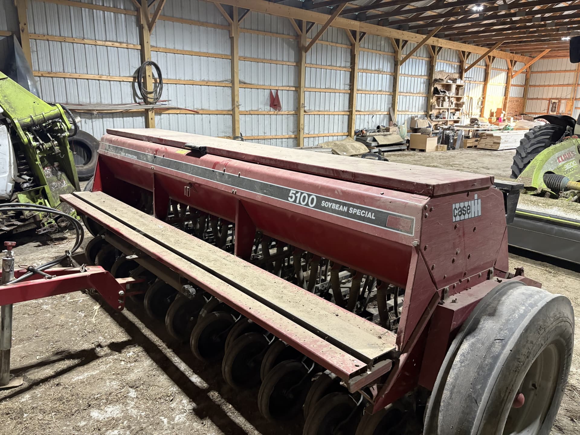 Case IH 5100 soybean special Image