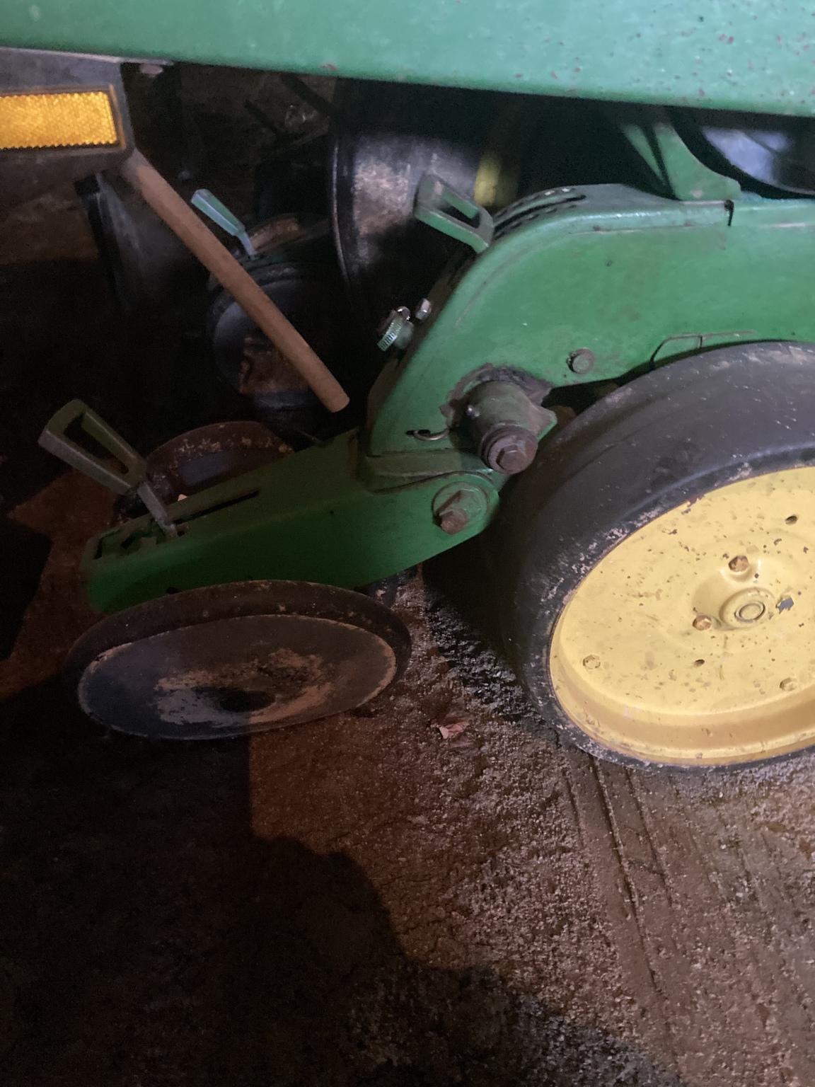 1986 John Deere 7200 Image