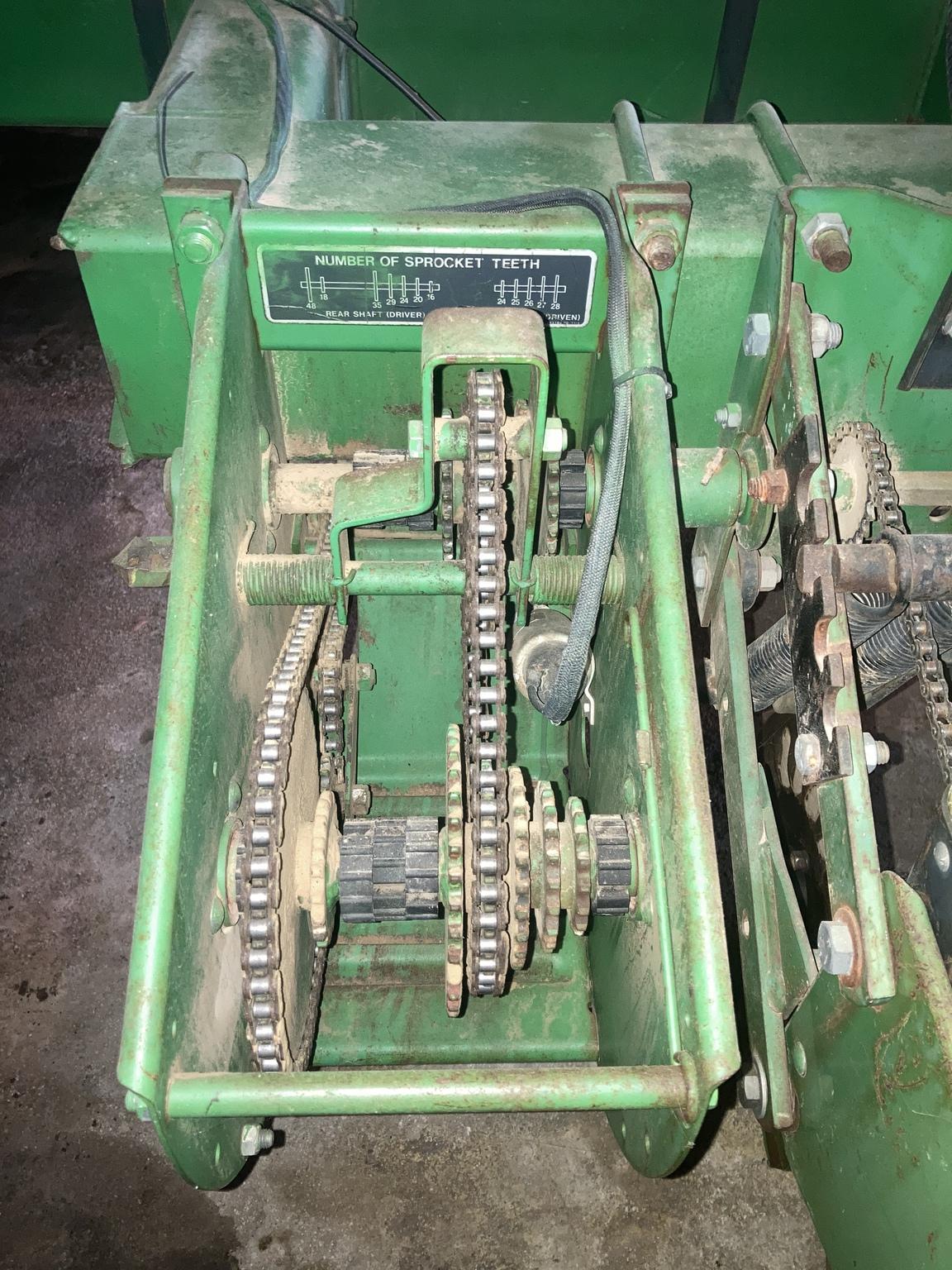 1986 John Deere 7200 Image