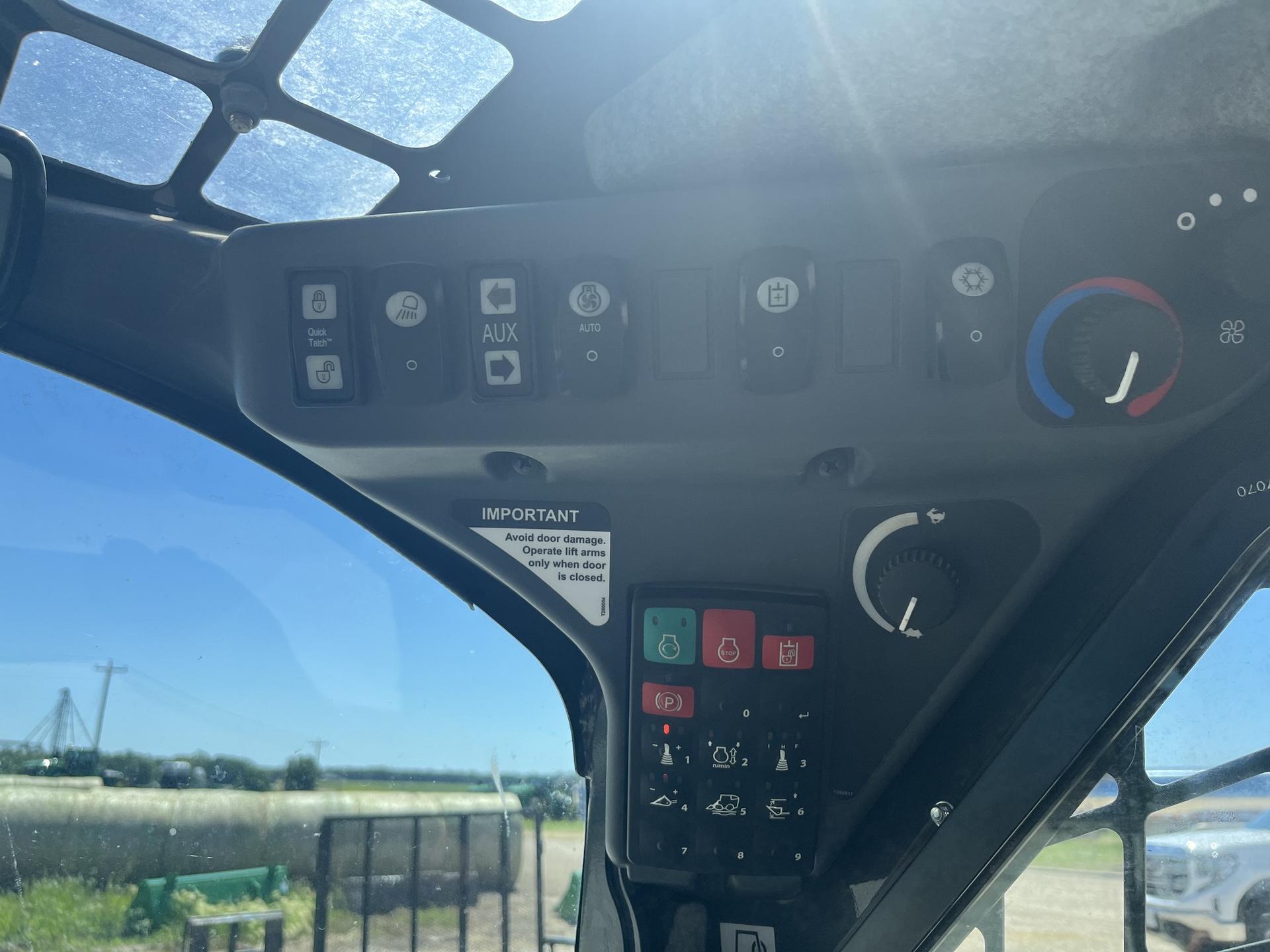 2023 John Deere 333G Image