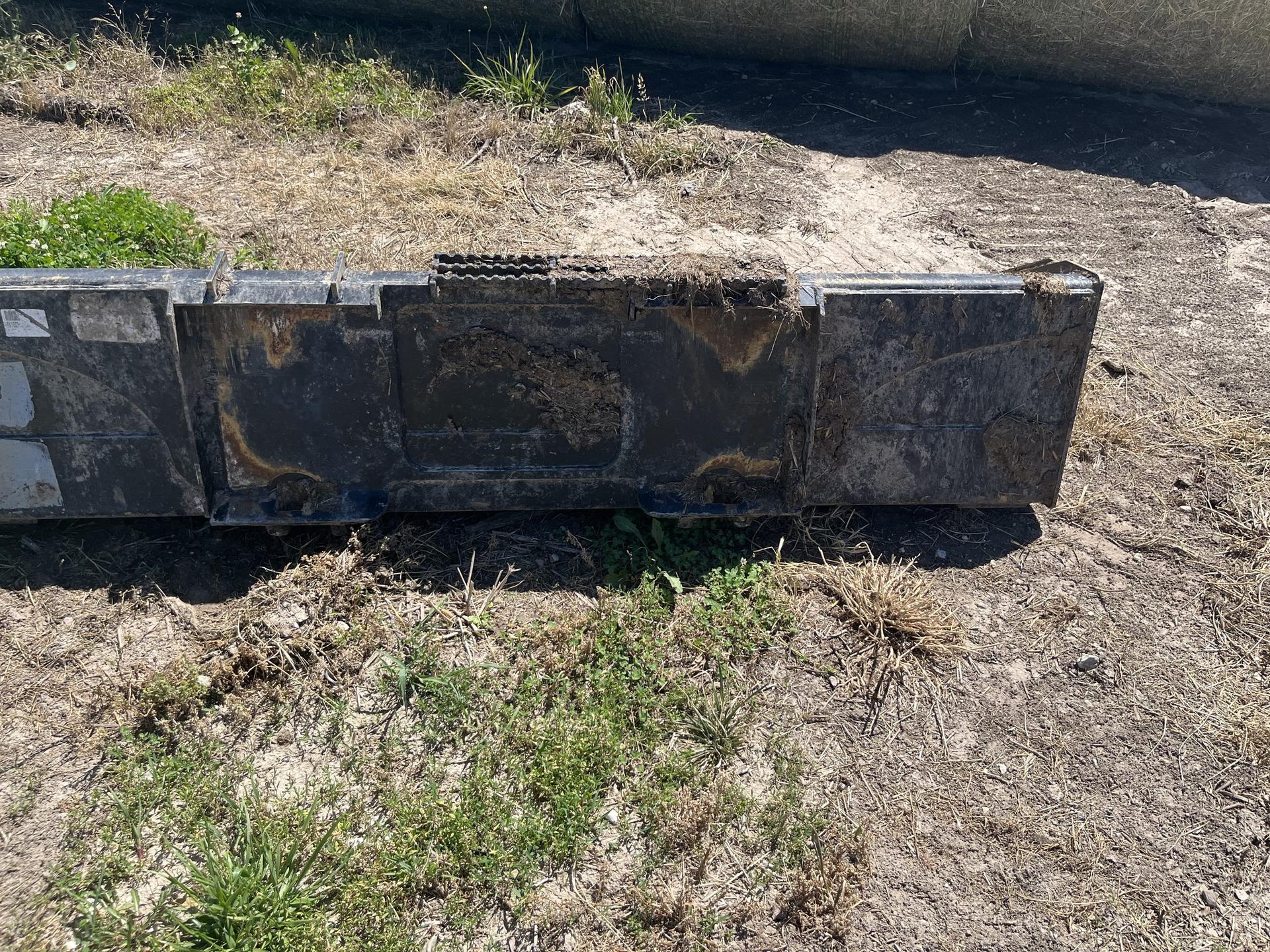 2023 John Deere 333G Image