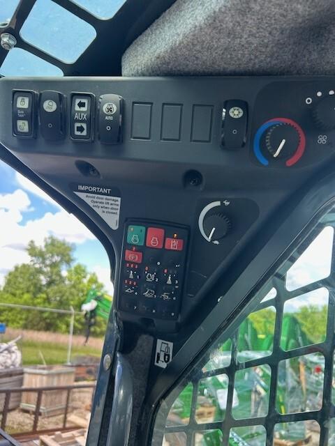 2019 John Deere 333G Image