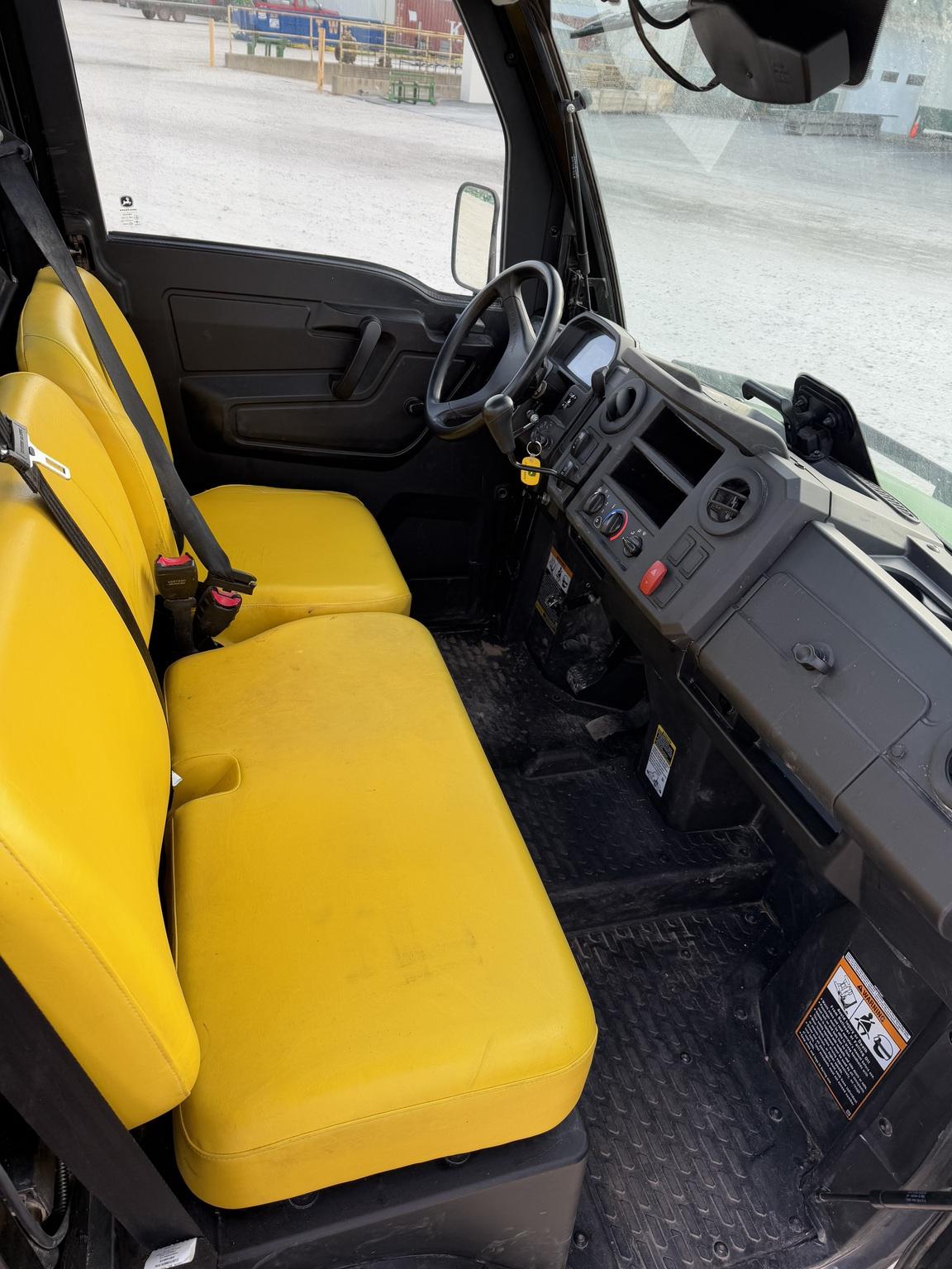 2020 John Deere XUV 835M Image