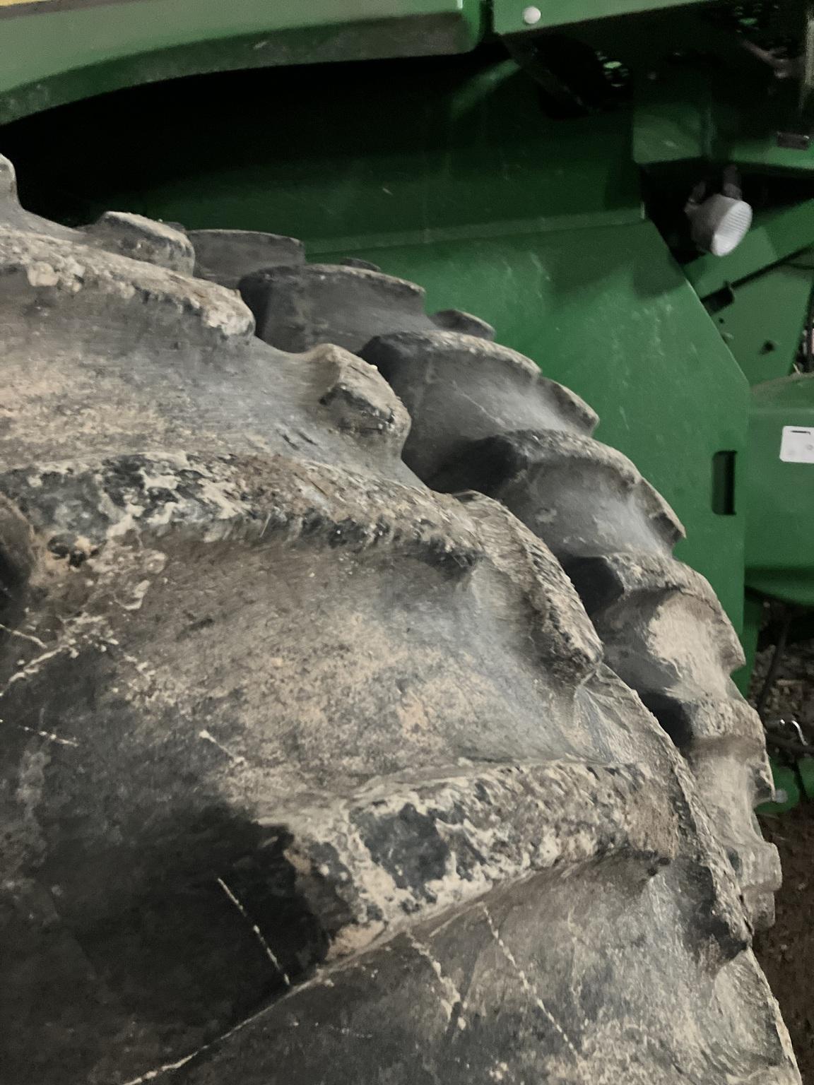 2013 John Deere S670 Image