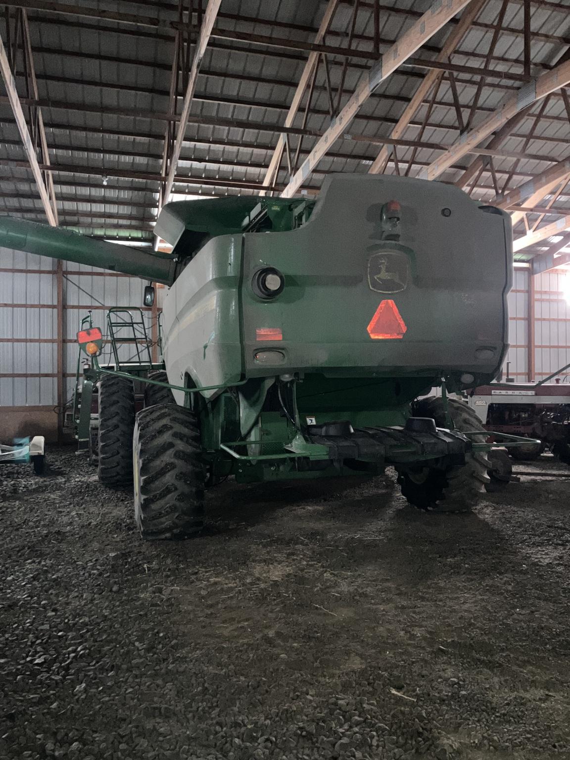 2013 John Deere S670 Image