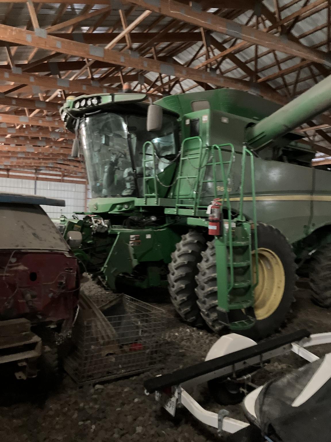 2013 John Deere S670 Image