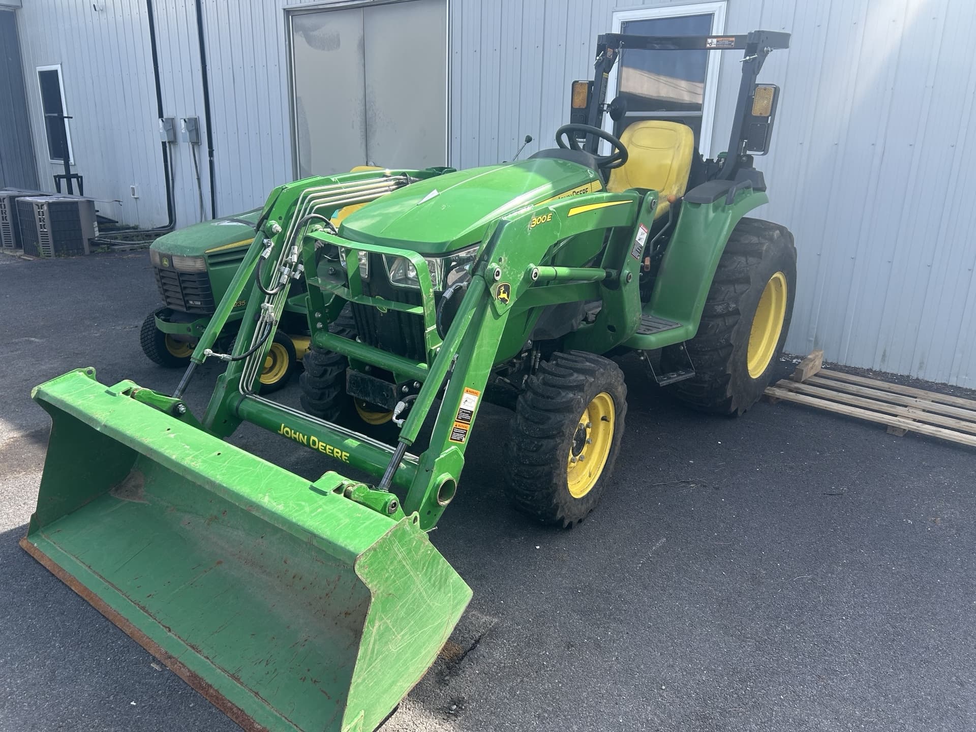 2022 John Deere 3025E Image