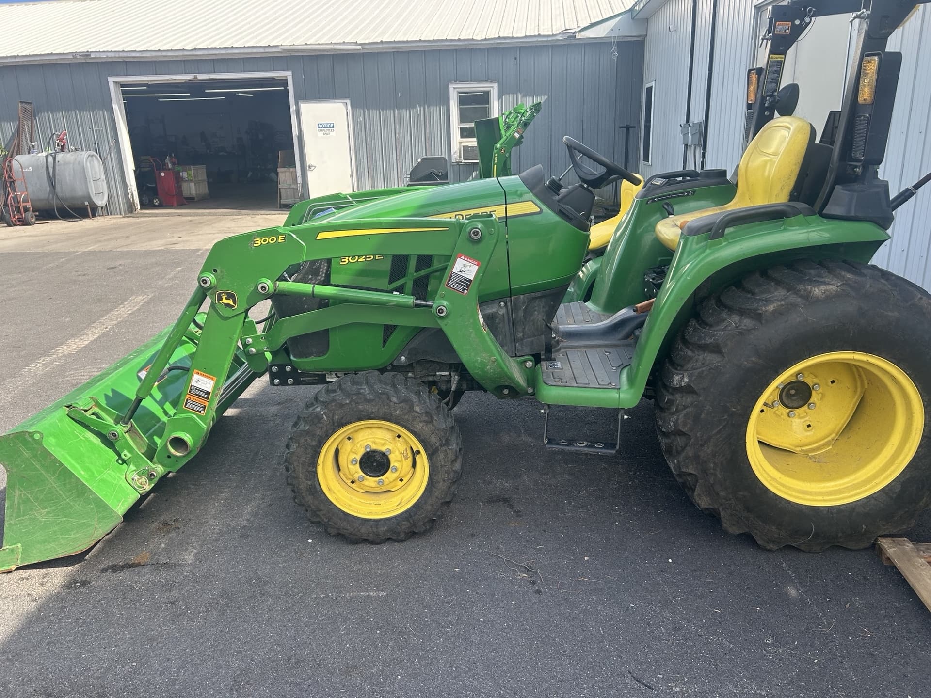 2022 John Deere 3025E Image