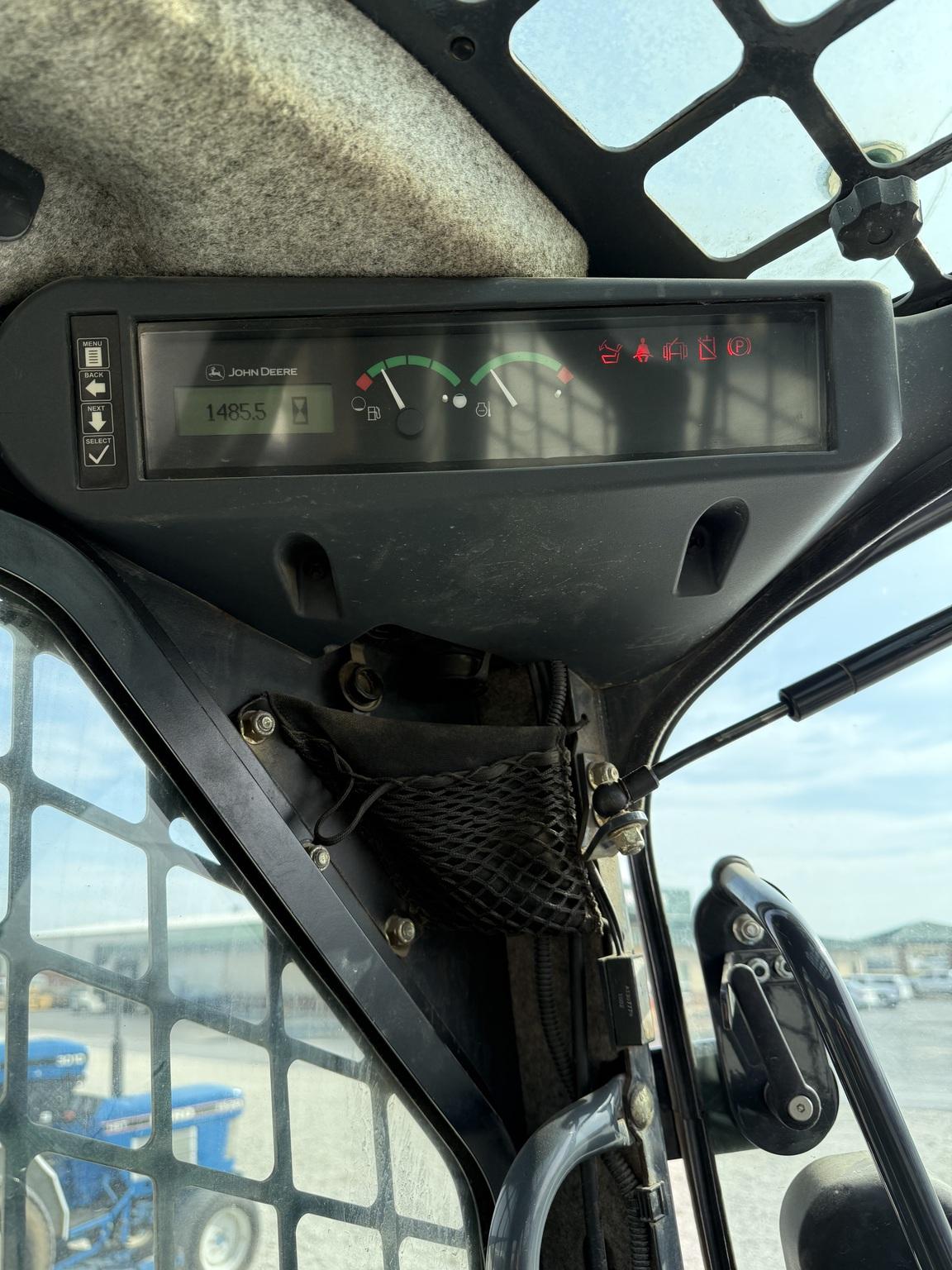 2010 John Deere 329D Image