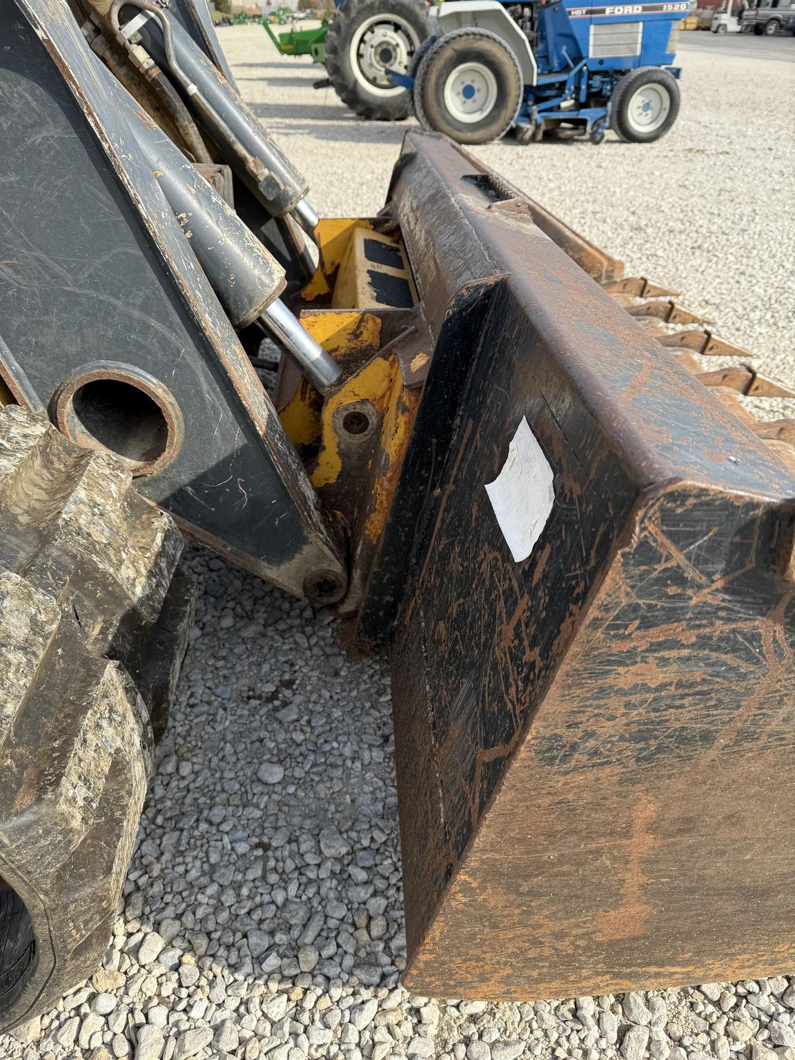 2010 John Deere 329D Image