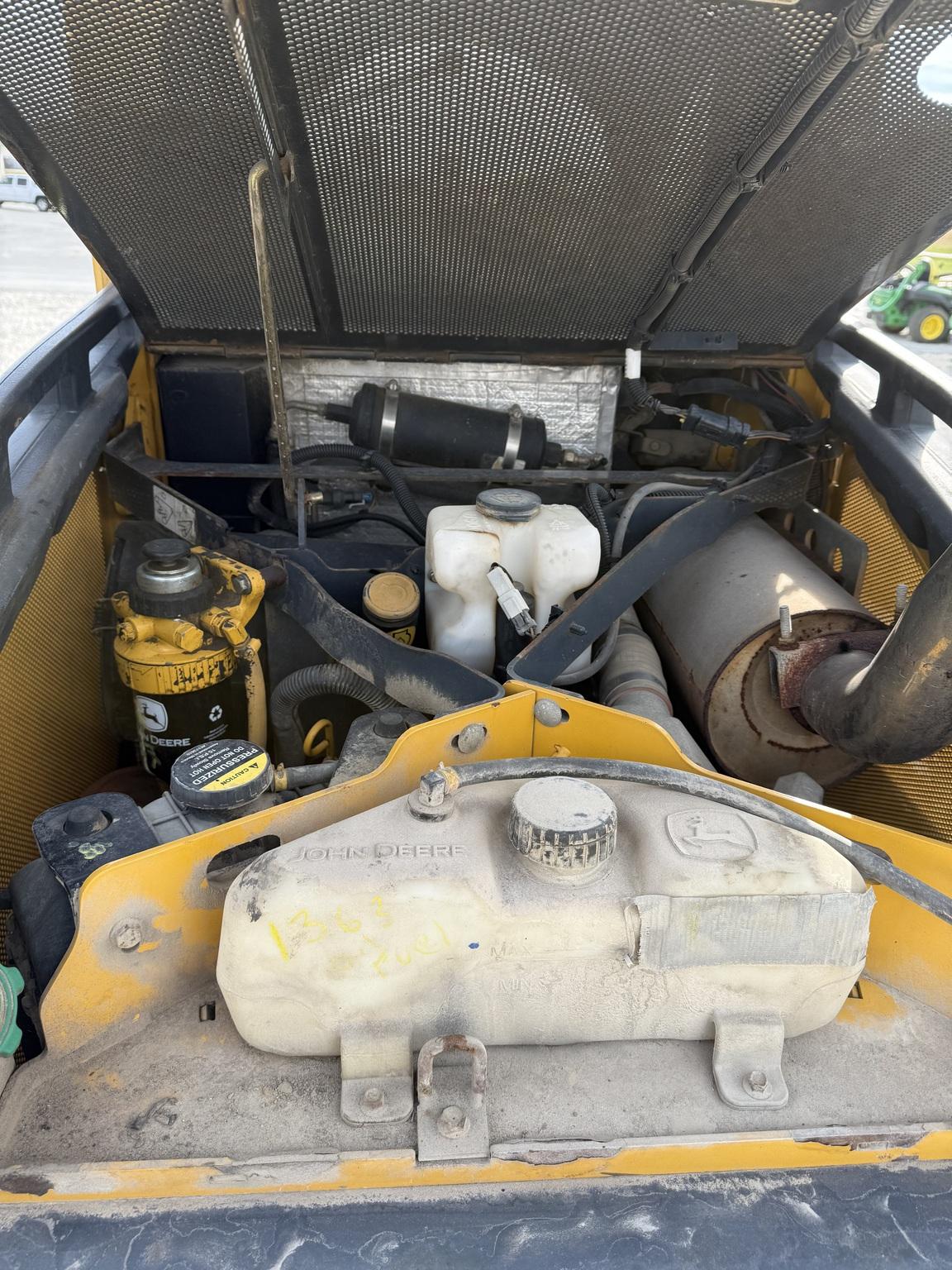 2010 John Deere 329D Image