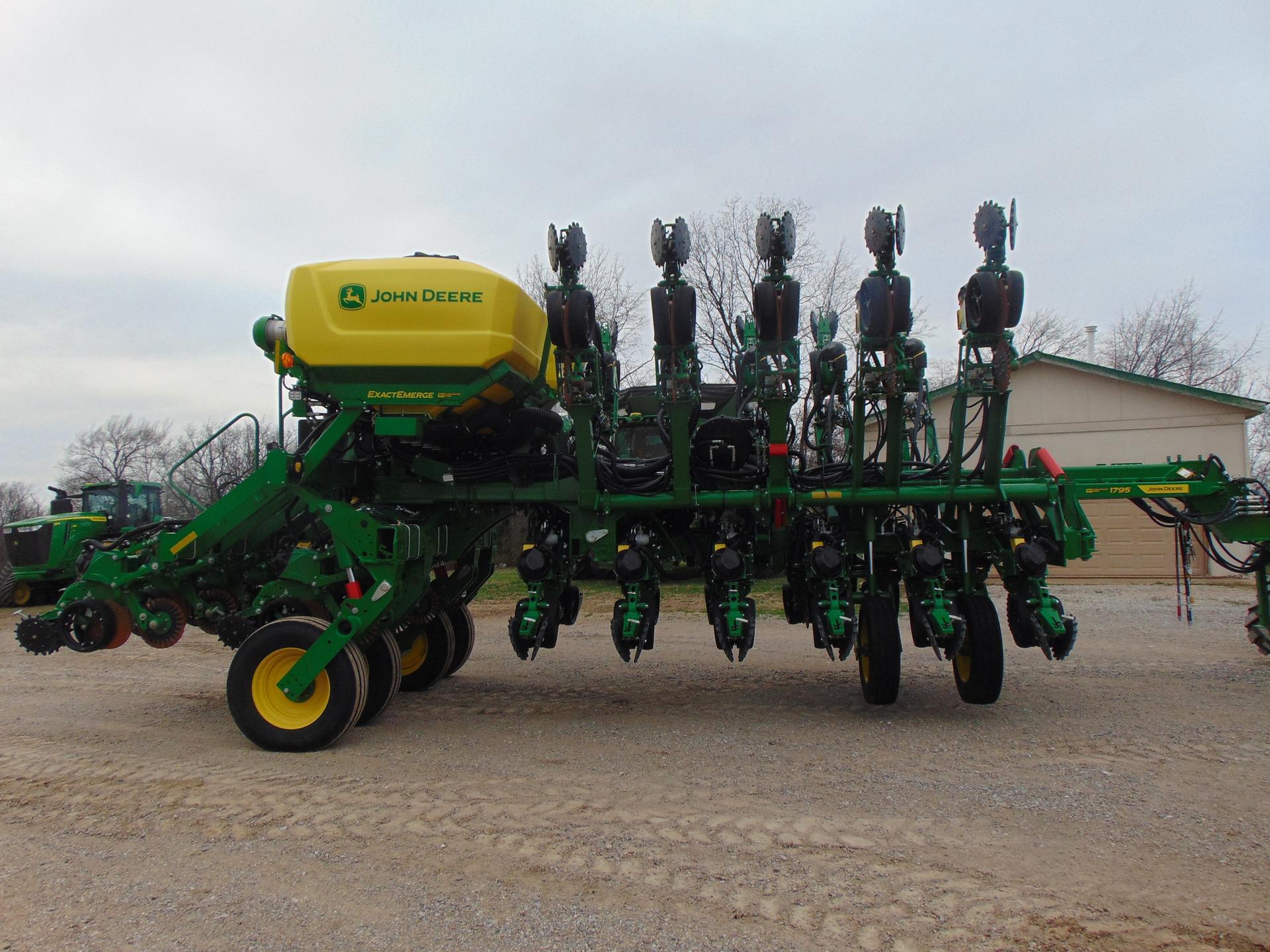 2024 John Deere 1795 Image