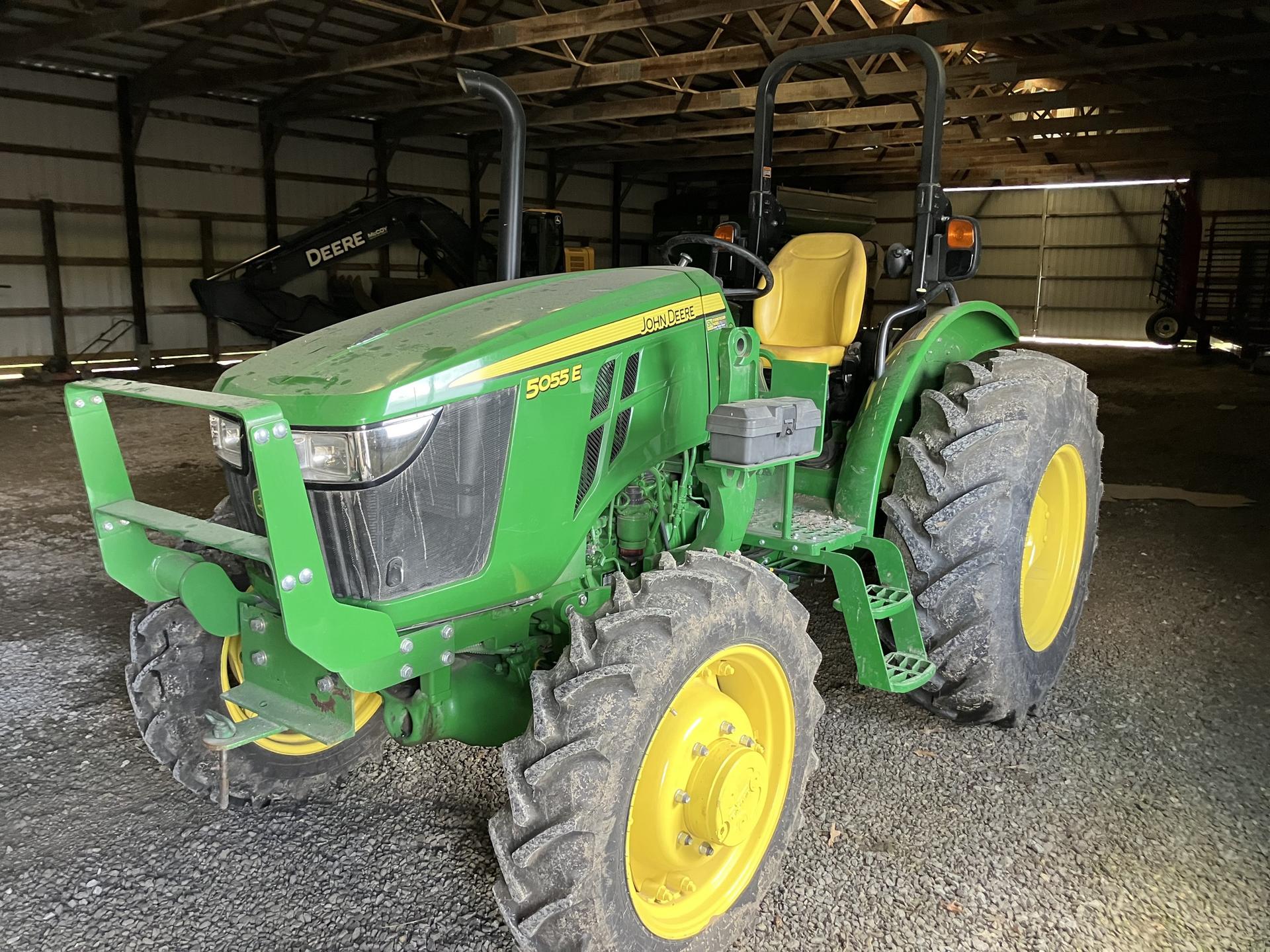 2022 John Deere 5055E Image