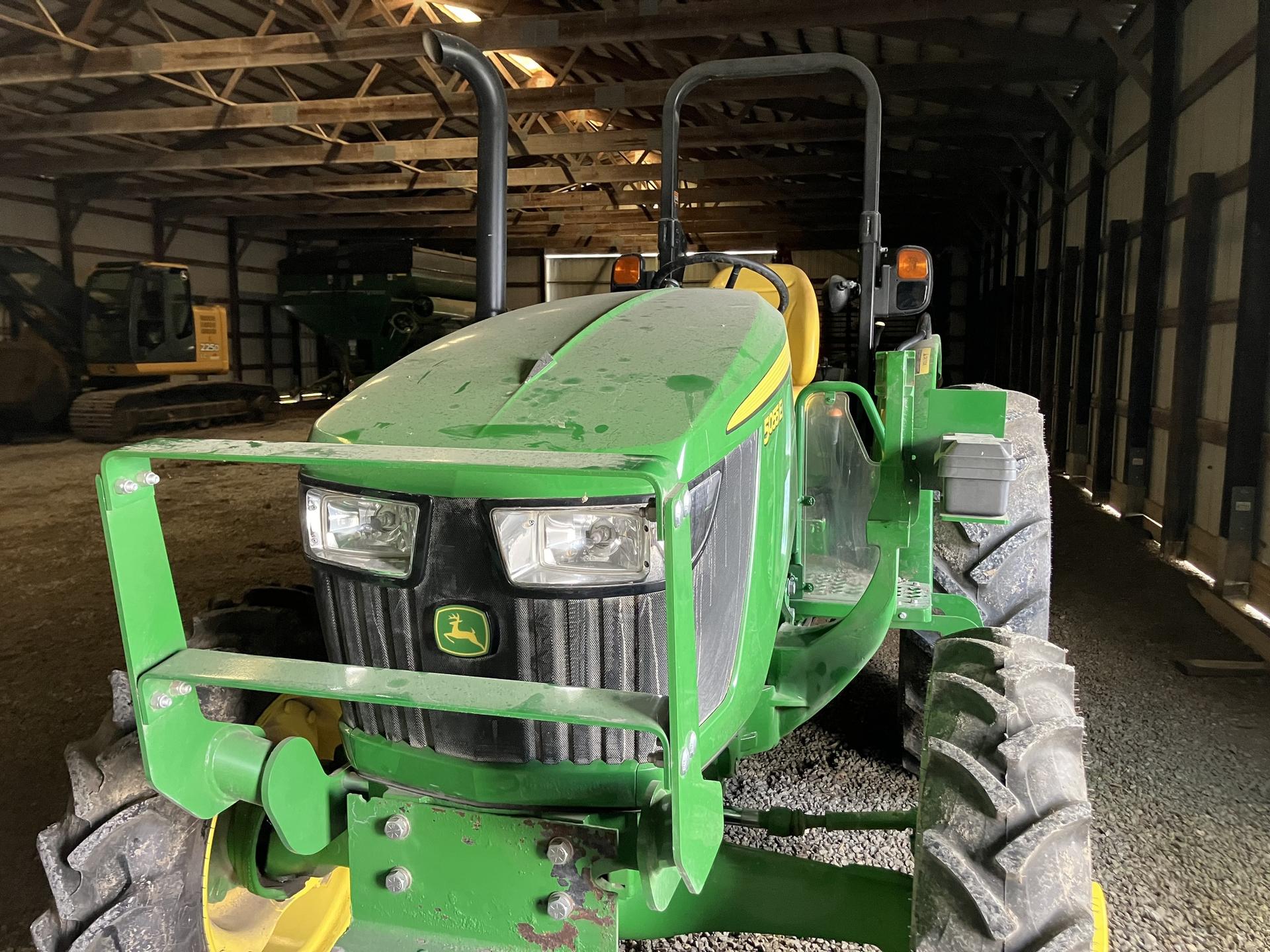 2022 John Deere 5055E Image