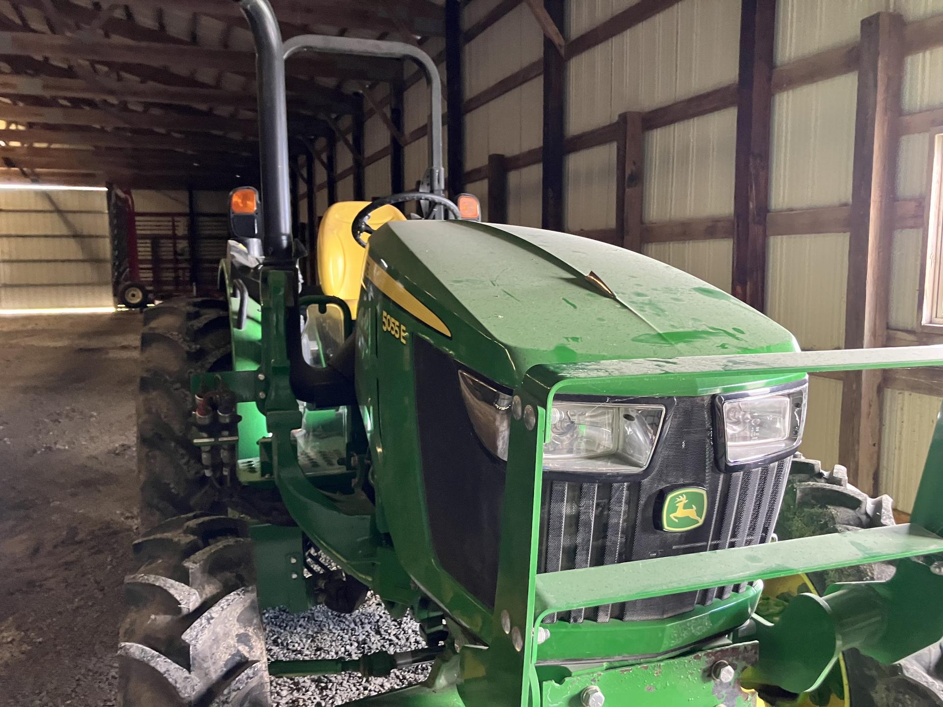 2022 John Deere 5055E Image