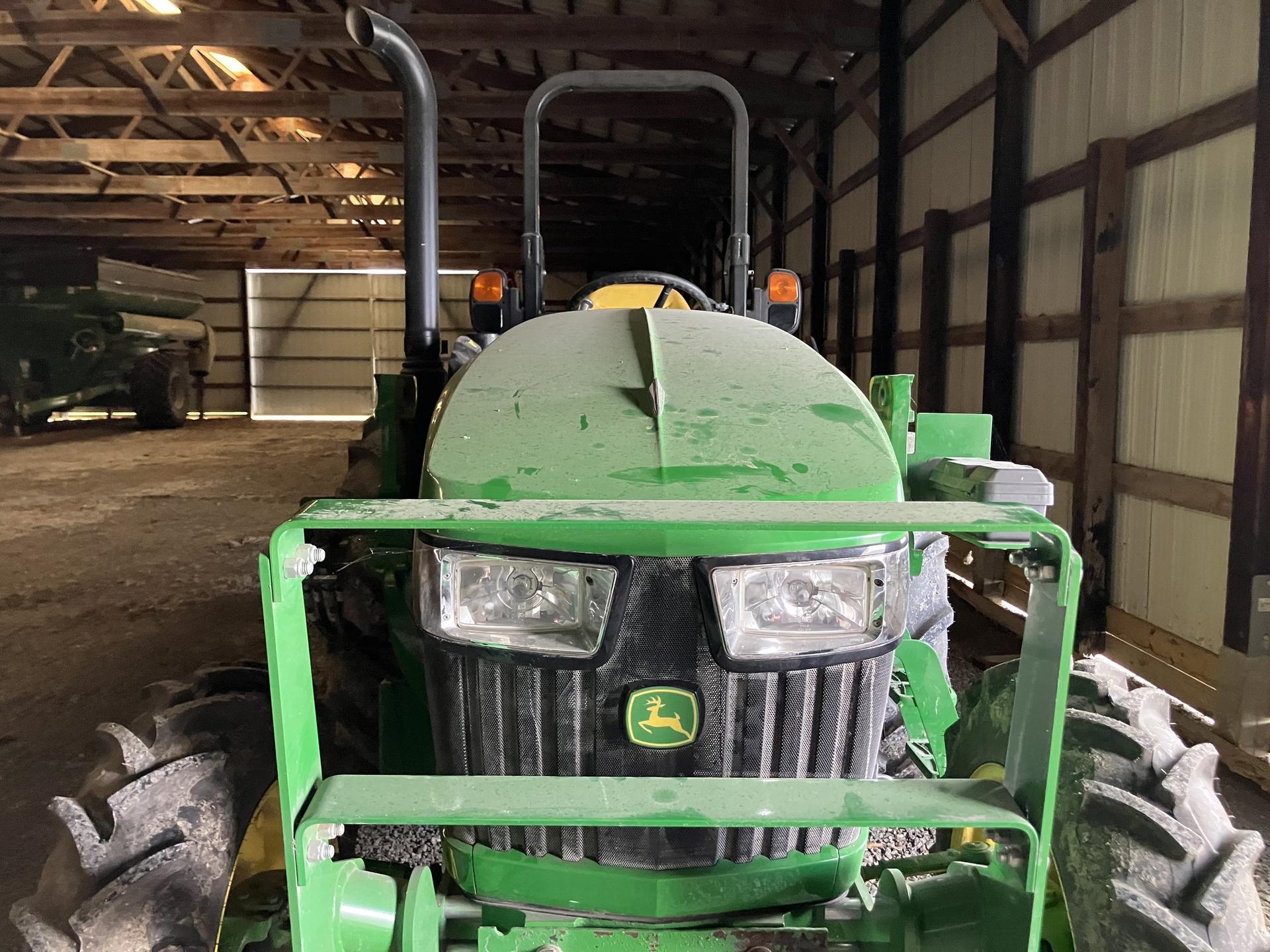 2022 John Deere 5055E Image