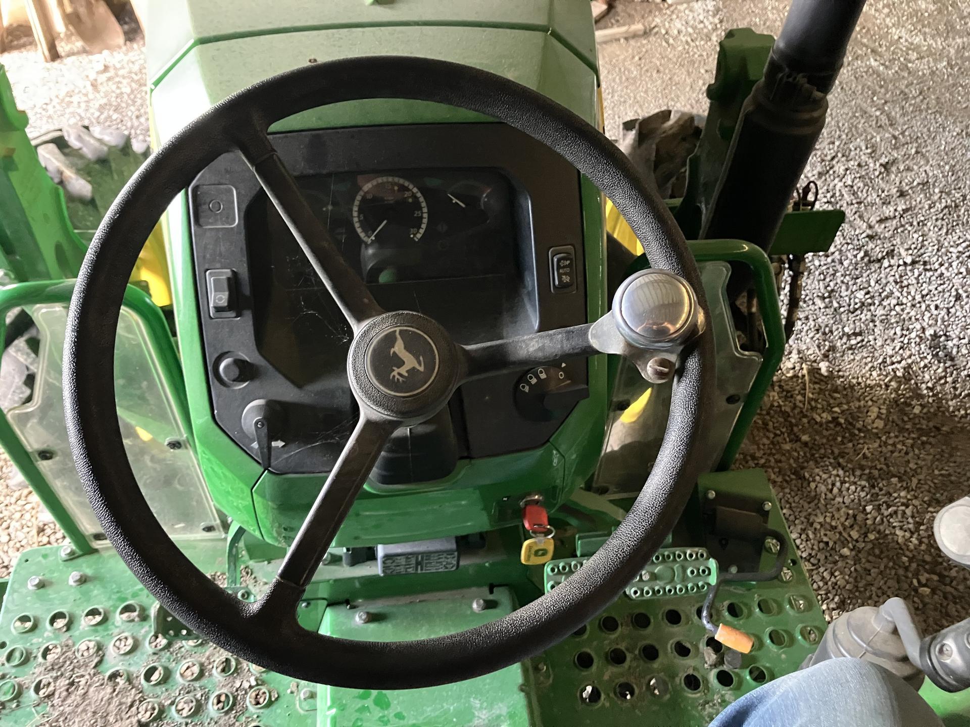2022 John Deere 5055E Image