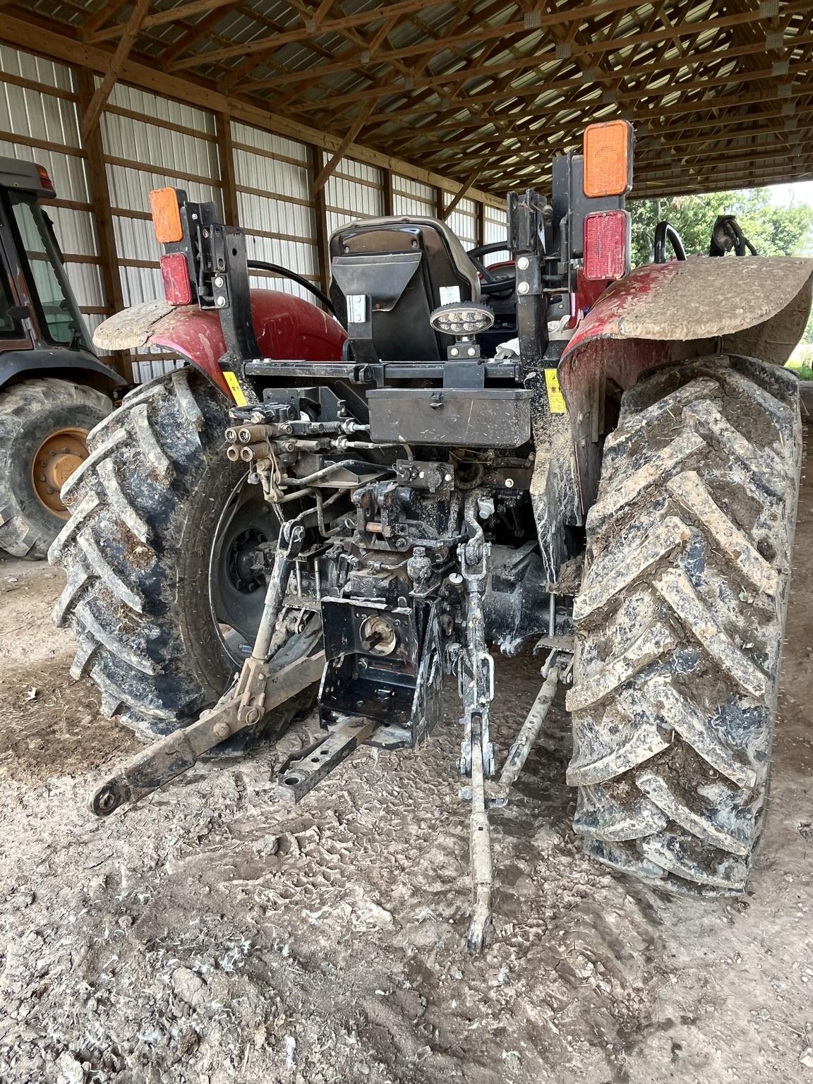 2021 Case IH Farmall 105A Image