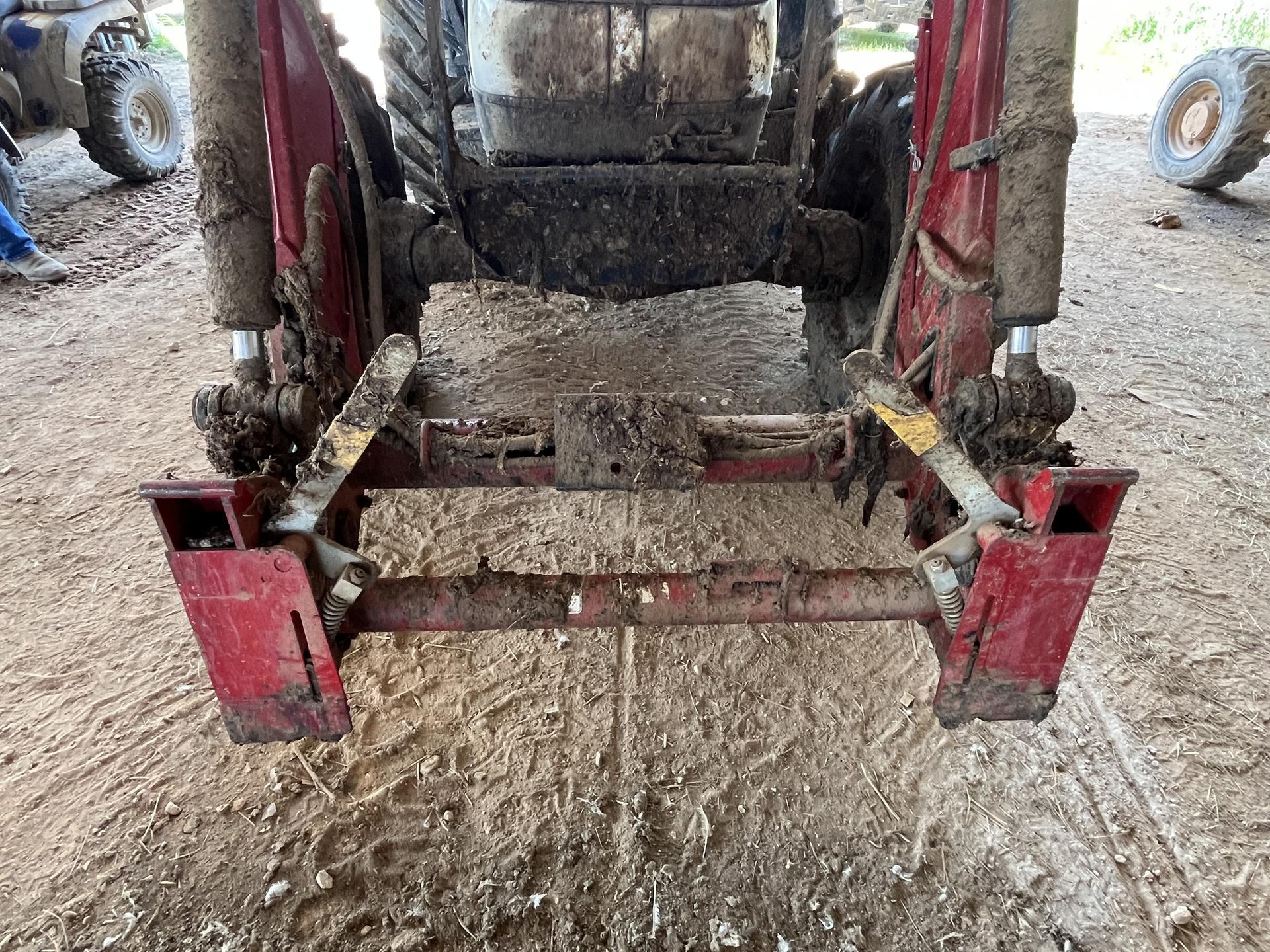 2021 Case IH Farmall 105A Image