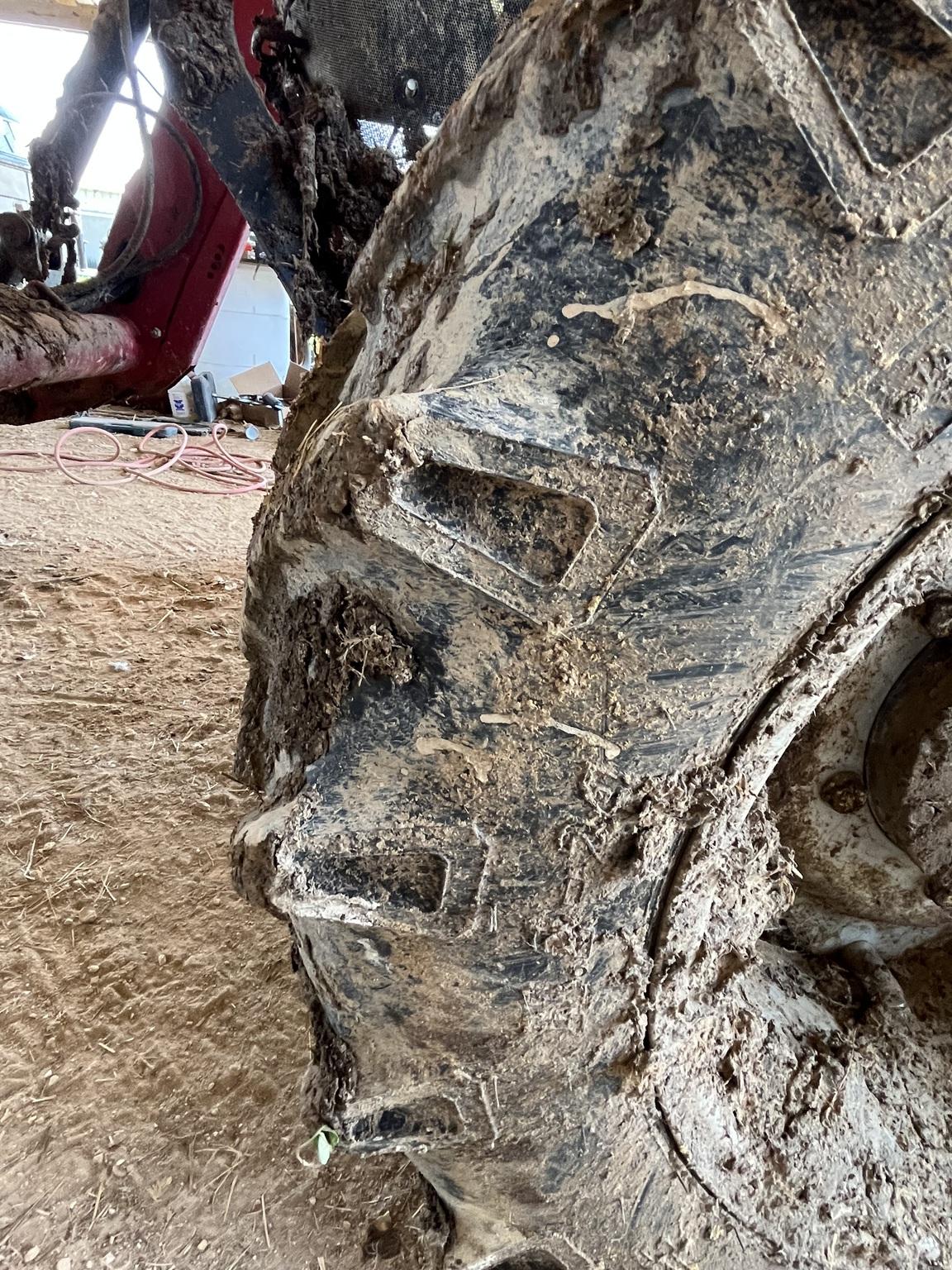 2021 Case IH Farmall 105A Image