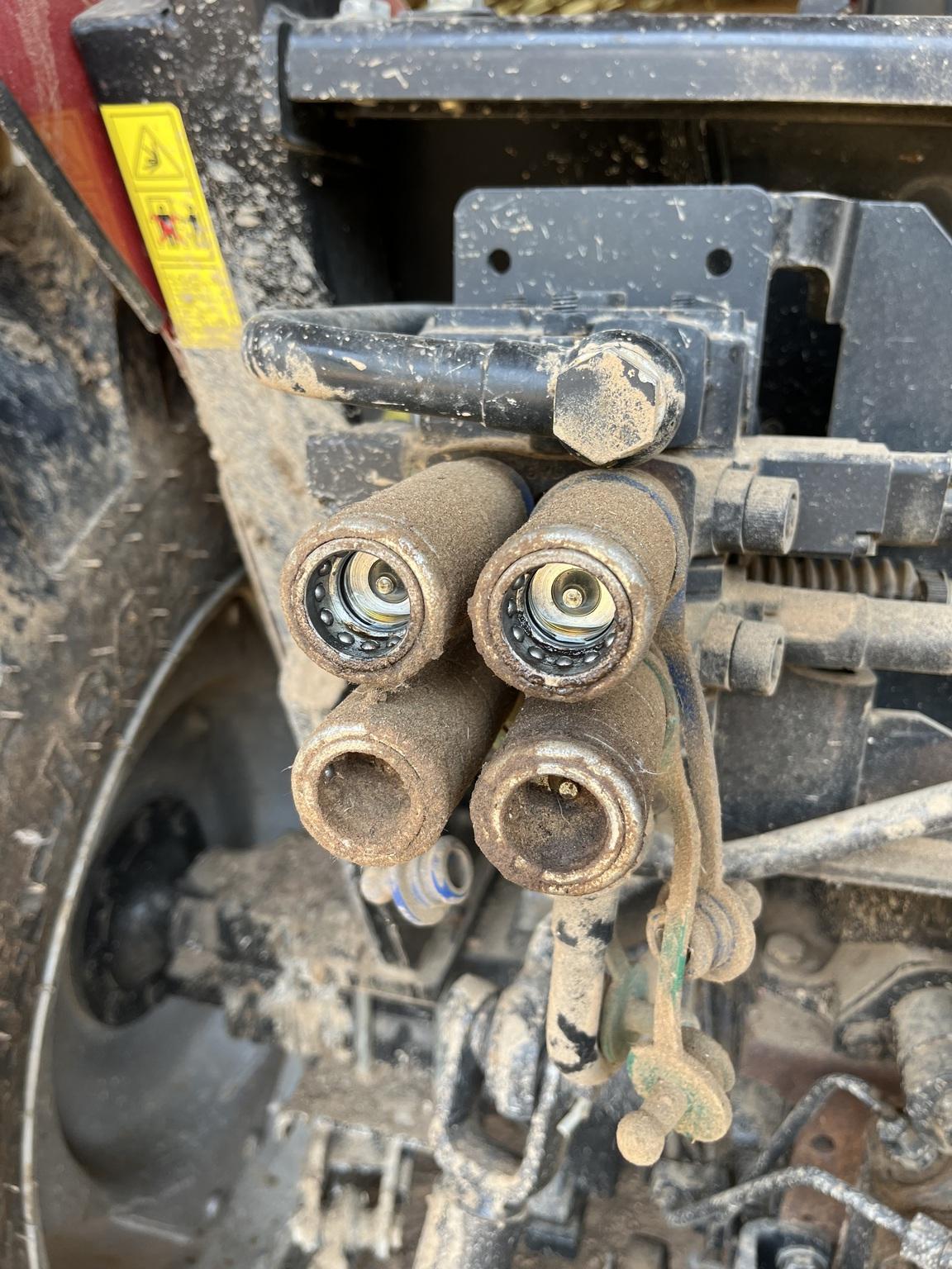 2021 Case IH Farmall 105A Image
