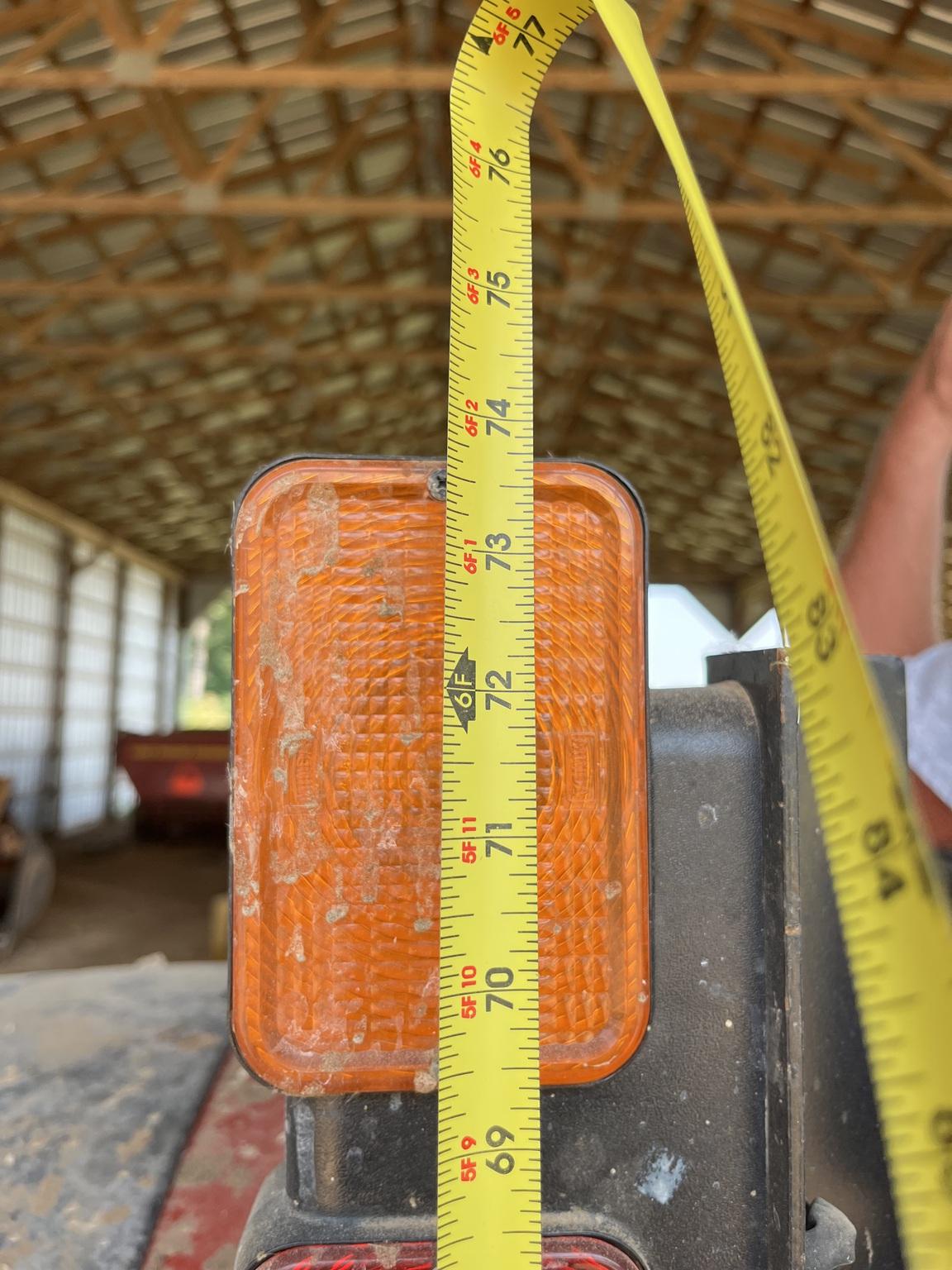 2021 Case IH Farmall 105A Image