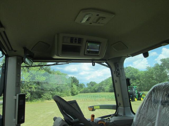 2023 John Deere 8R 340 Image