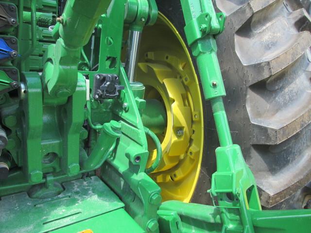 2023 John Deere 8R 340 Image