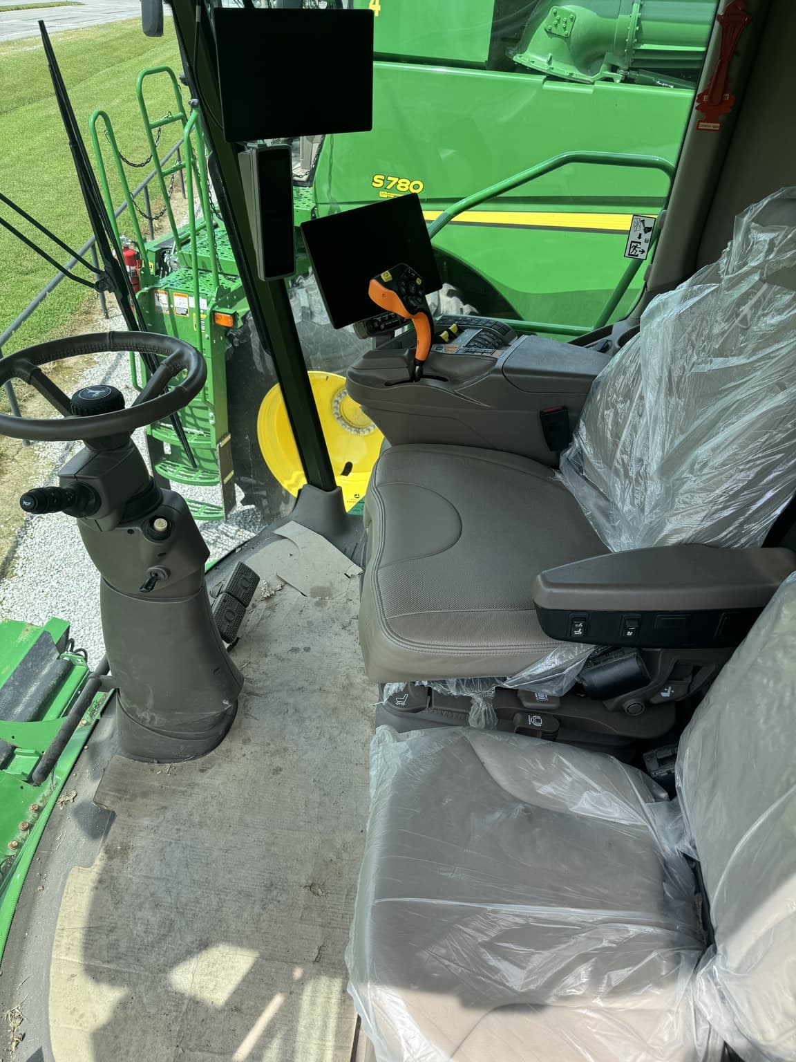 2024 John Deere S780 Image