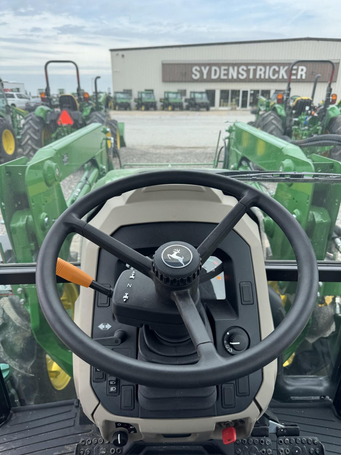 2024 John Deere 5075E Image