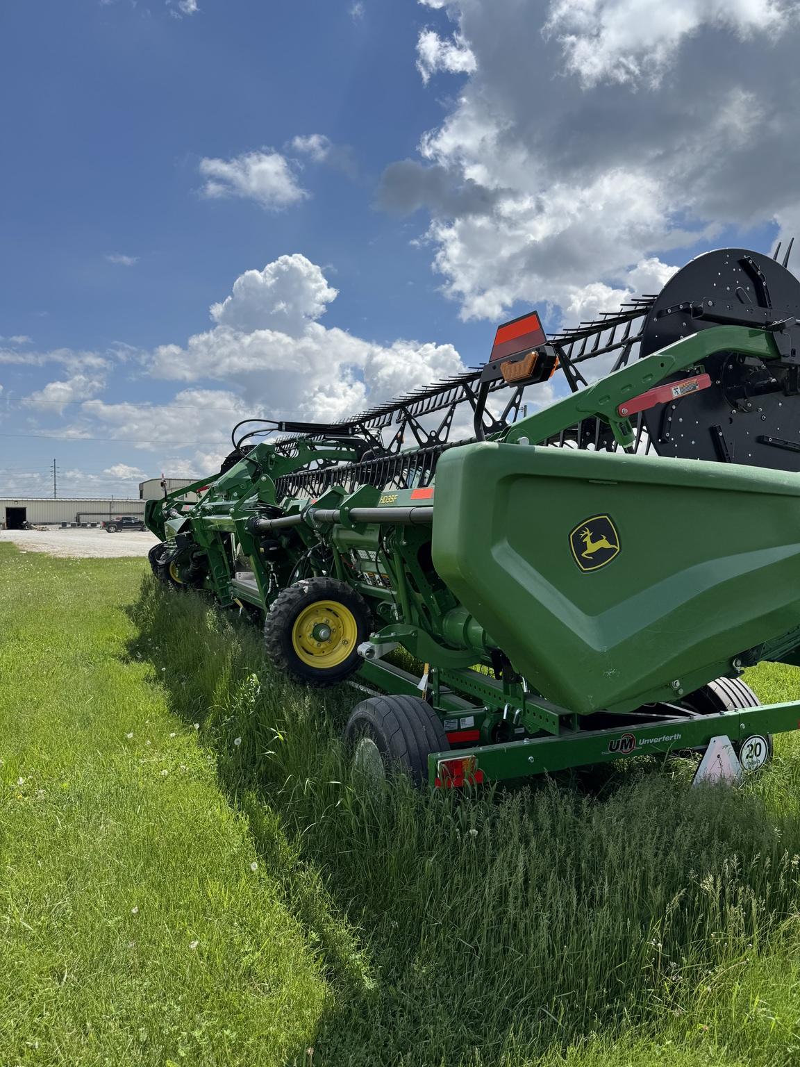2022 John Deere HD35F Image