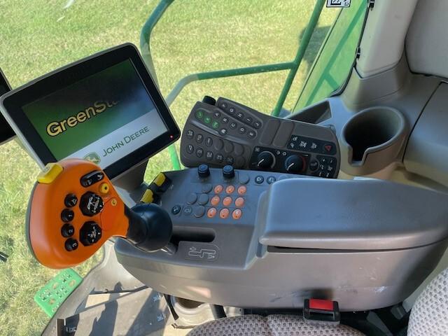 2014 John Deere S680 Image