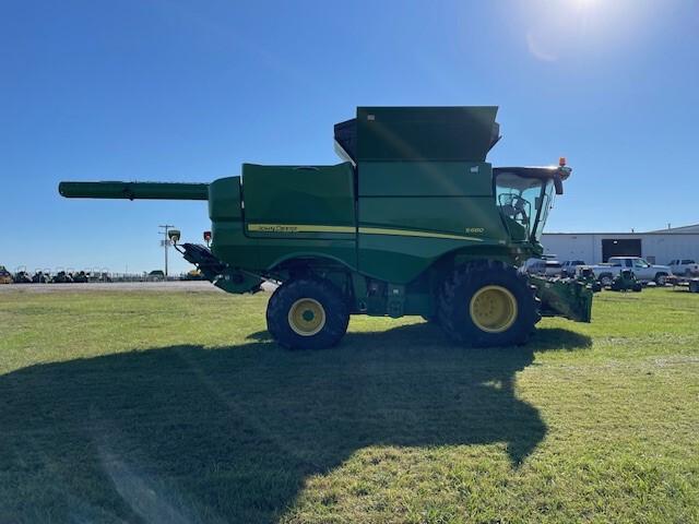 2014 John Deere S680 Image