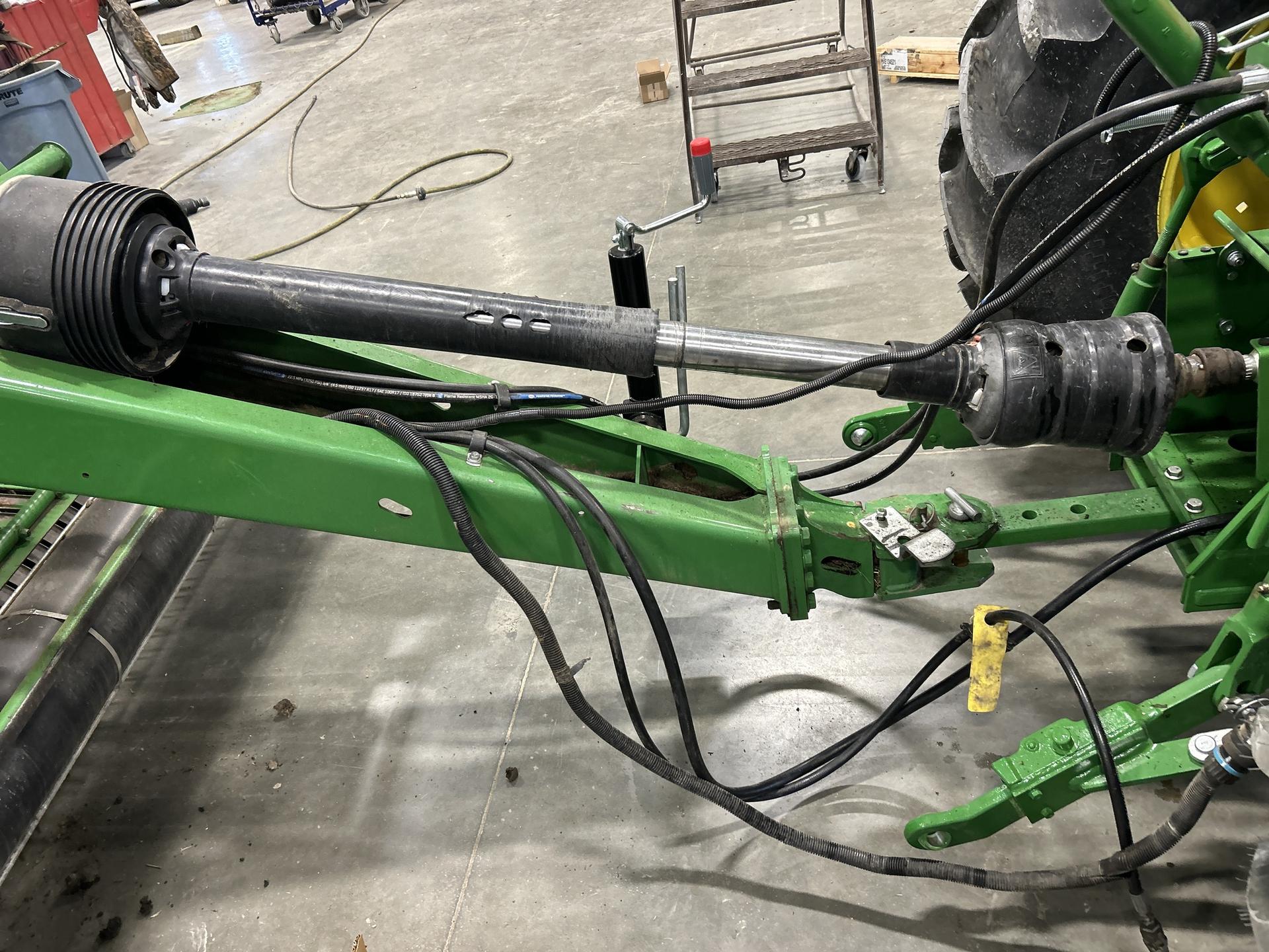 2020 John Deere 560M Precutter Image