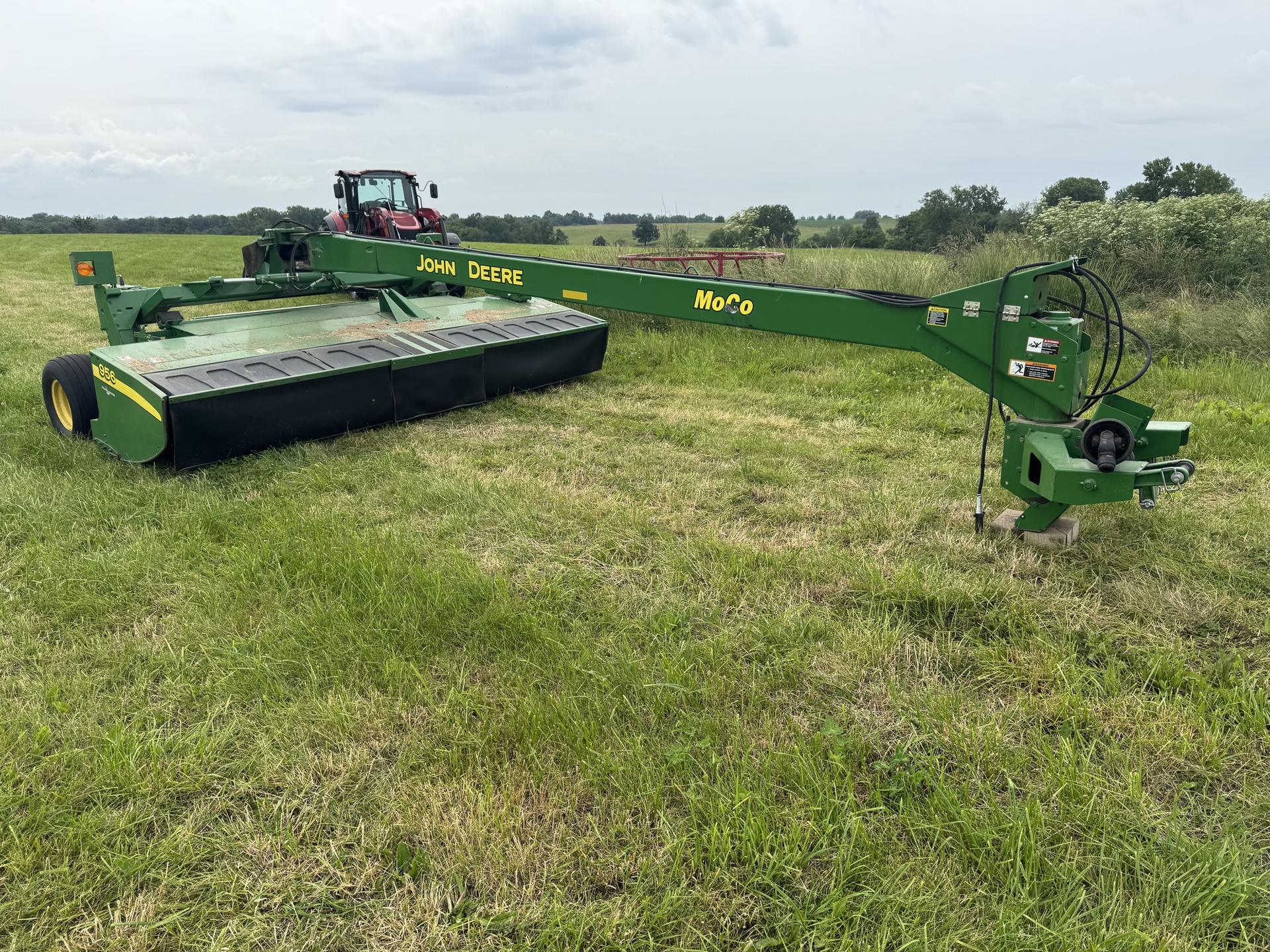 2015 John Deere 956 Image
